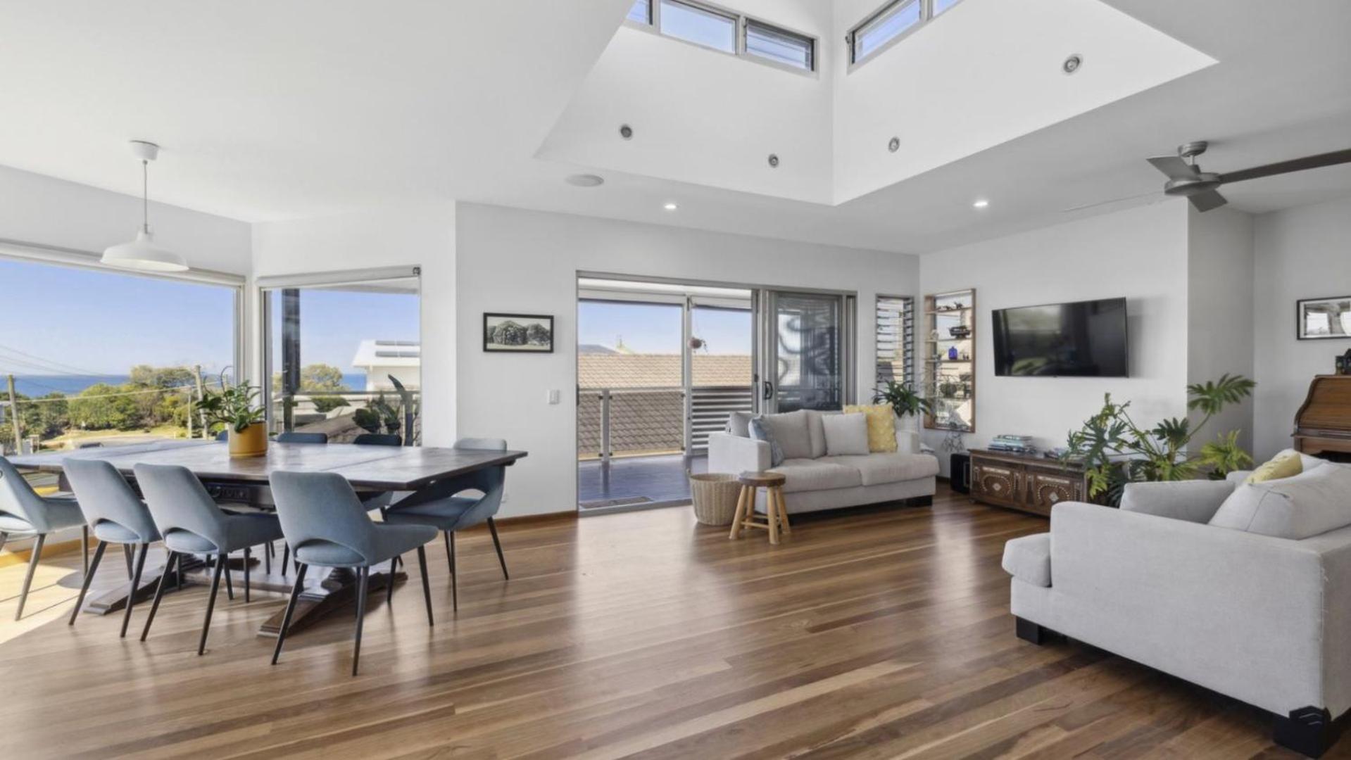 Pool, Whale - Observation - Deck, Sleeps 6, Pets