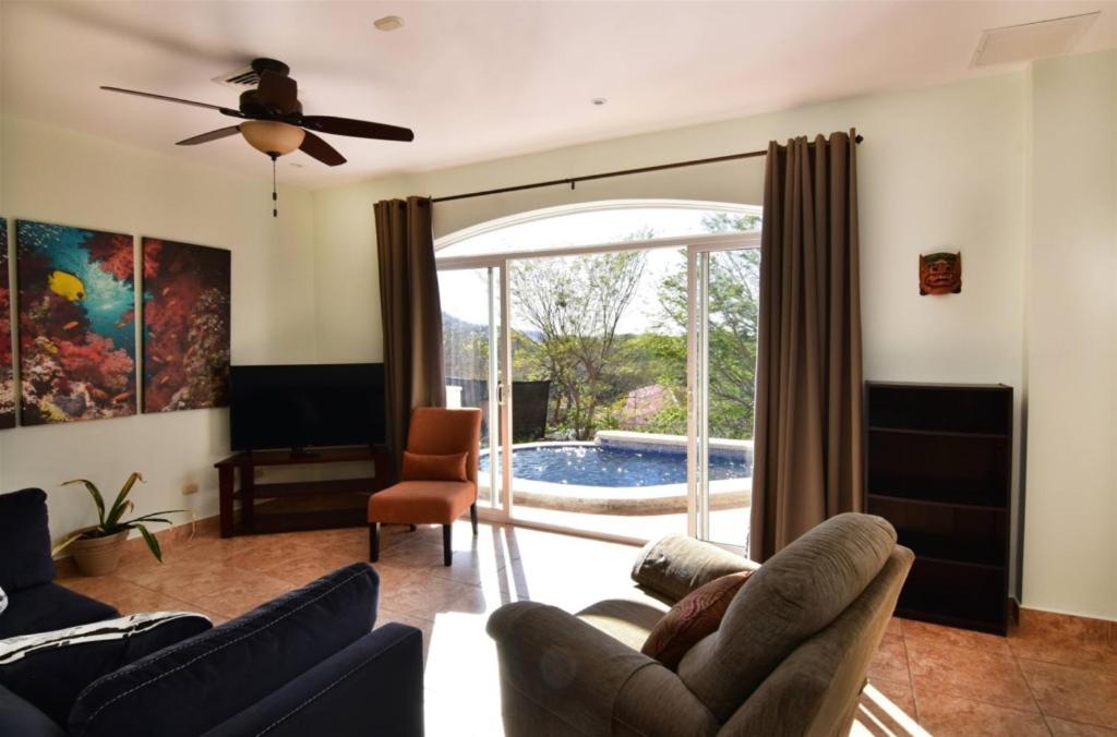 Casa De Gigi 3br Walk To Beach Homepet Friendly