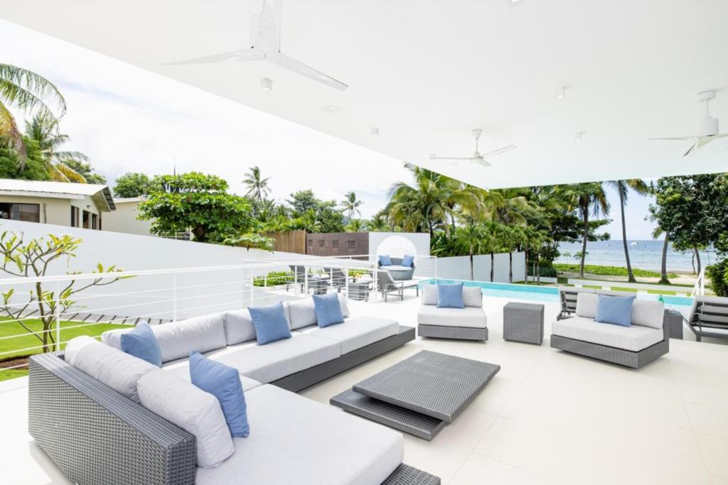 Beachfront Luxury Villa W Pool Sunset Casa De Lys