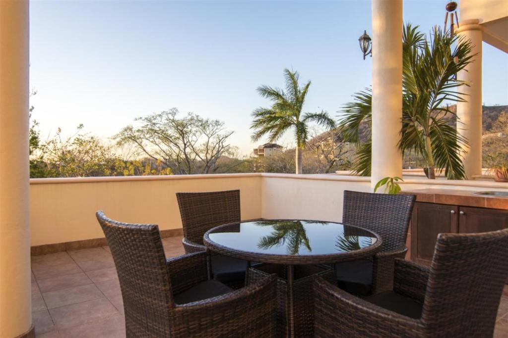 Casa De Gigi 3br Walk To Beach Homepet Friendly