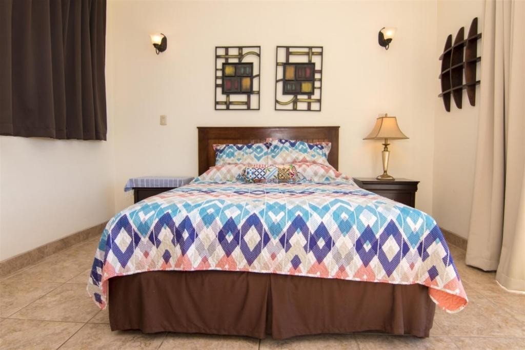 Casa De Gigi 3br Walk To Beach Homepet Friendly