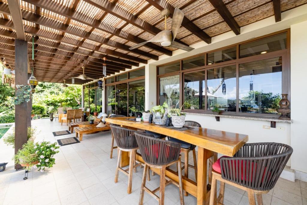 Little Dubai 4-br Ocean View Pacifico
