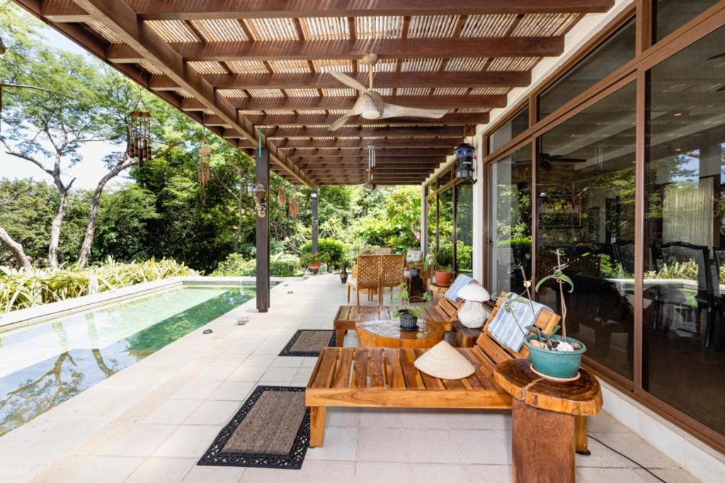 Little Dubai 4-br Ocean View Pacifico