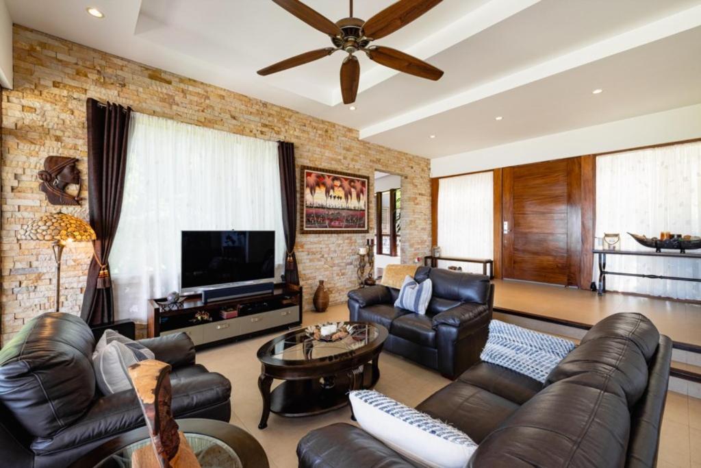 Little Dubai 4-br Ocean View Pacifico