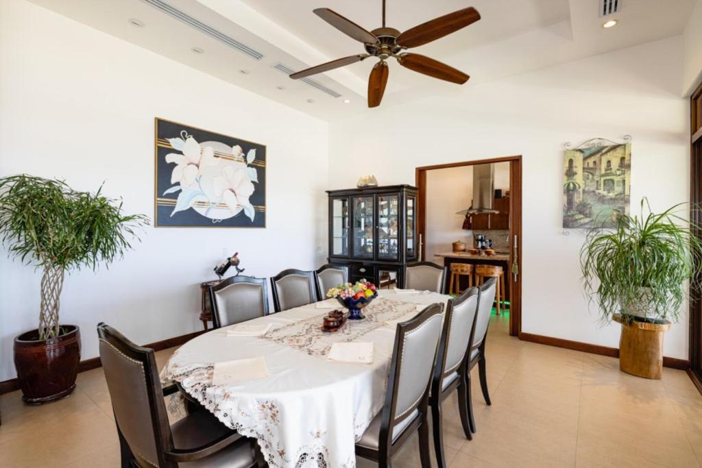 Little Dubai 4-br Ocean View Pacifico