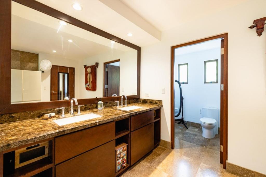 Little Dubai 4-br Ocean View Pacifico