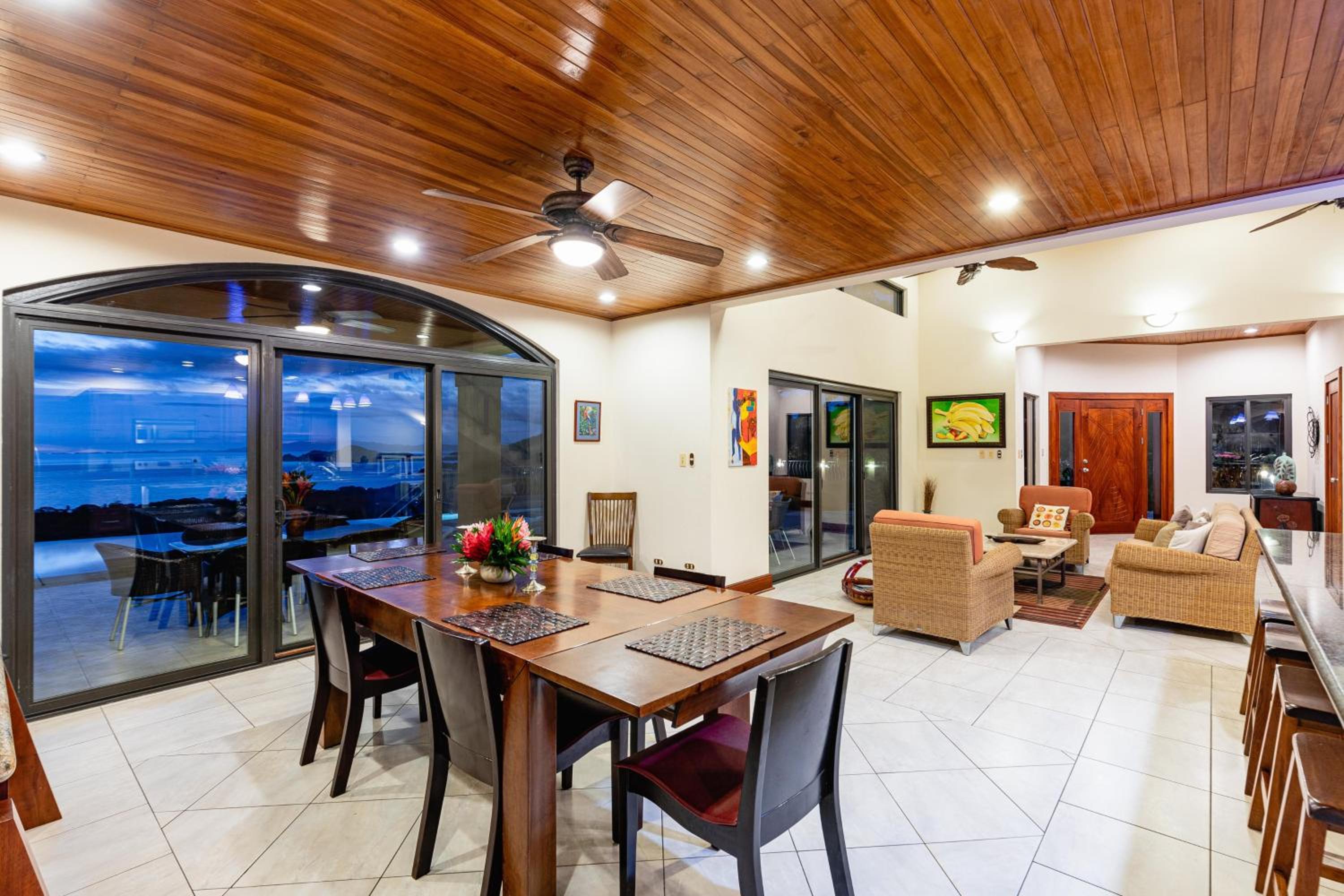 Casa Antonelli 4br Infinity Pool Pet Friendly