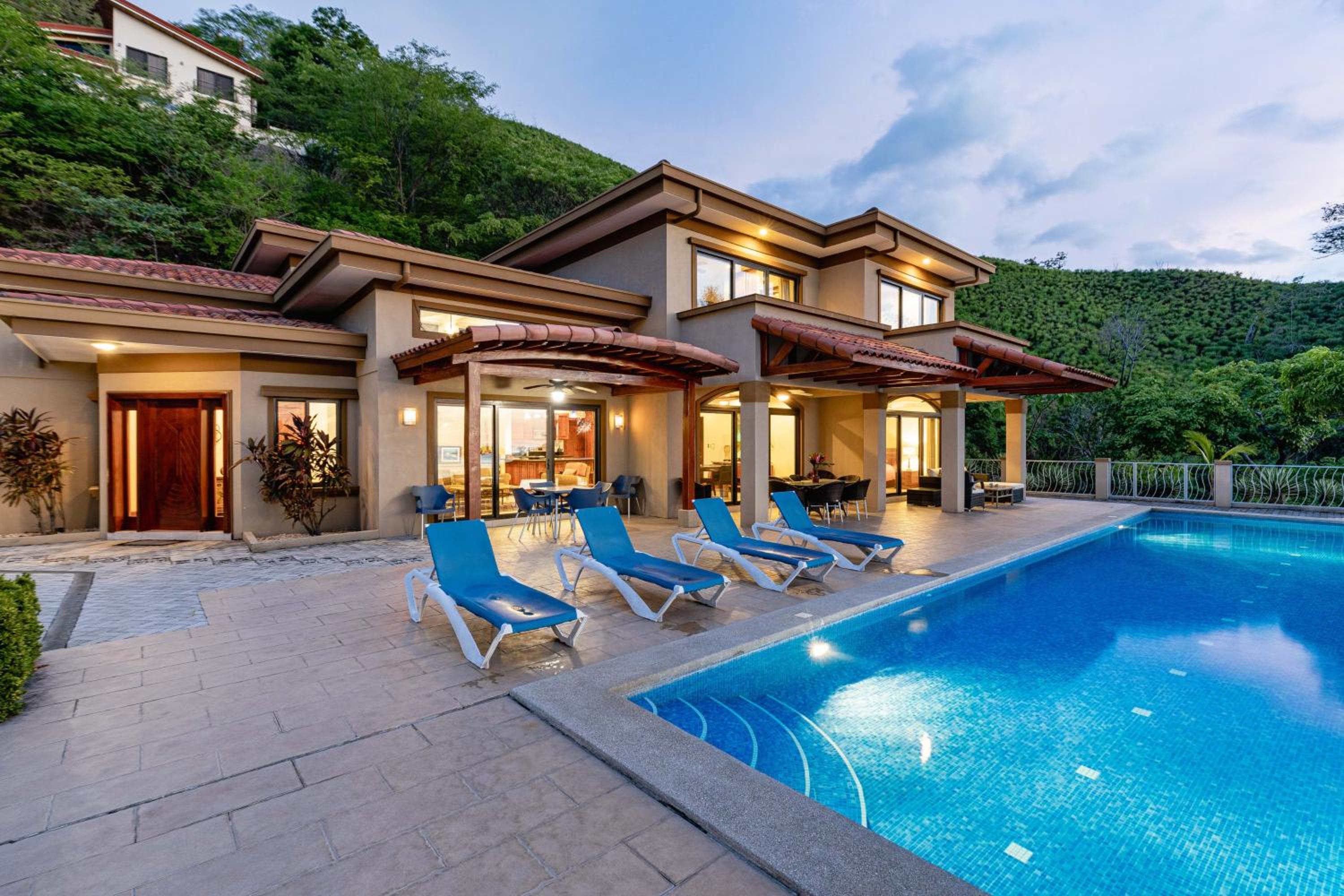 Casa Antonelli 4br Infinity Pool Pet Friendly