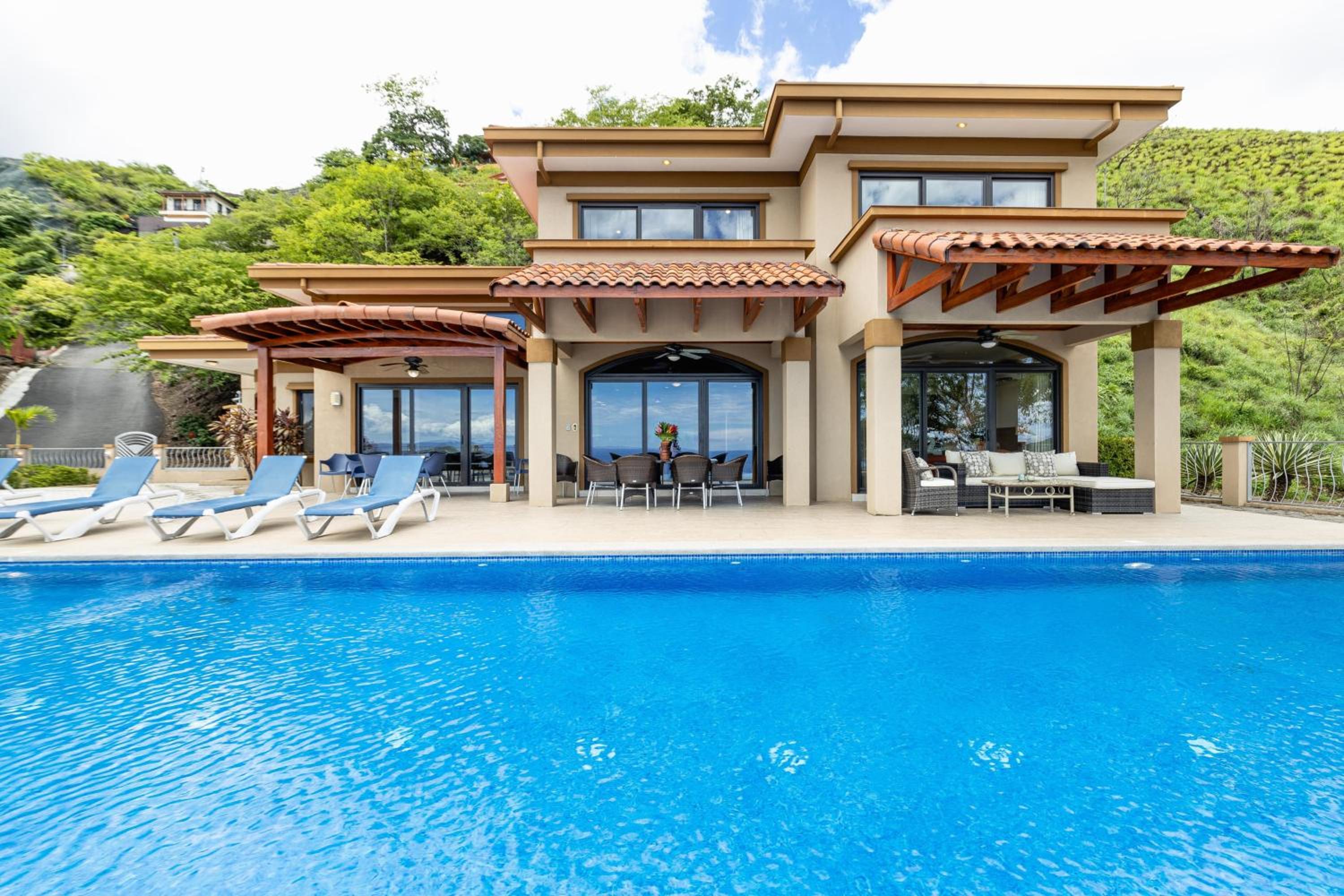 Casa Antonelli 4br Infinity Pool Pet Friendly