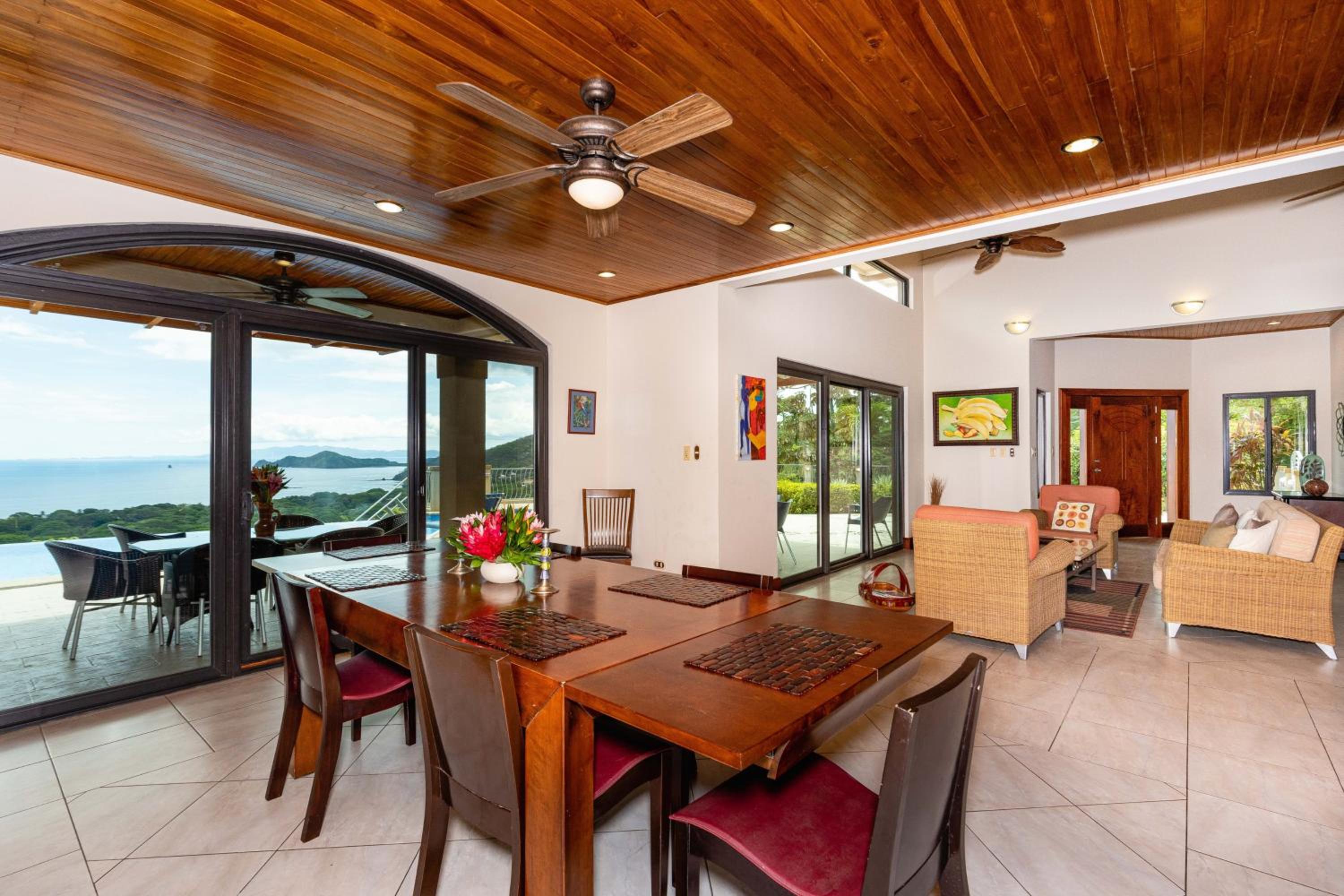 Casa Antonelli 4br Infinity Pool Pet Friendly