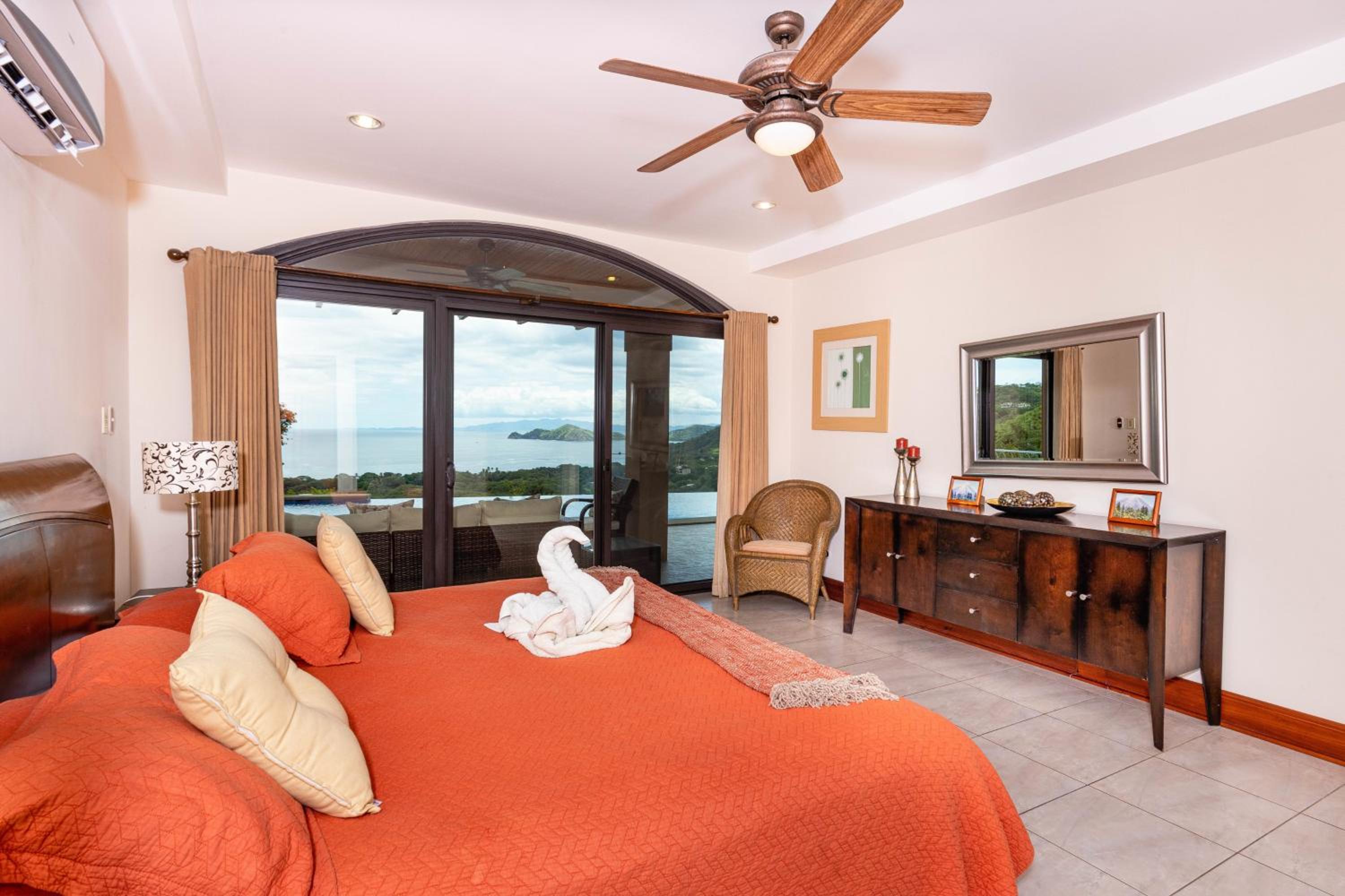 Casa Antonelli 4br Infinity Pool Pet Friendly
