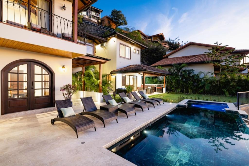 Casa Margarita Ocean View Villa W Infinity Pool