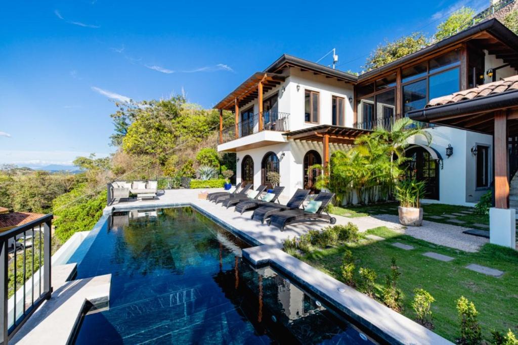 Casa Margarita Ocean View Villa W Infinity Pool