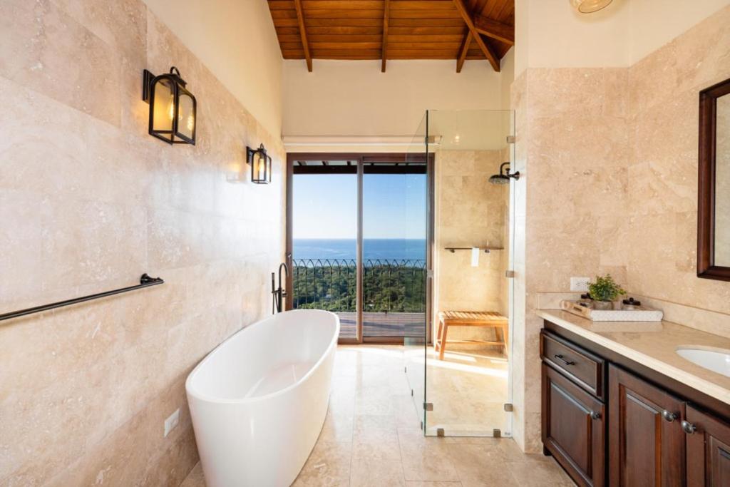 Casa Margarita Ocean View Villa W Infinity Pool