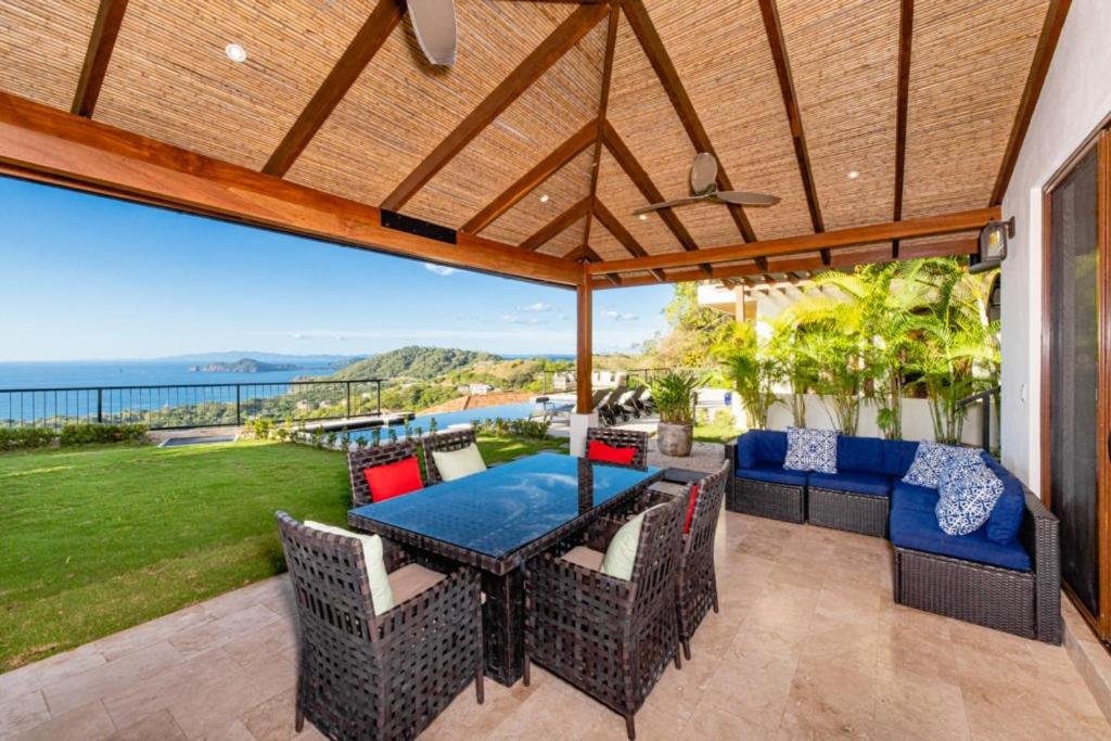 Casa Margarita Ocean View Villa W Infinity Pool