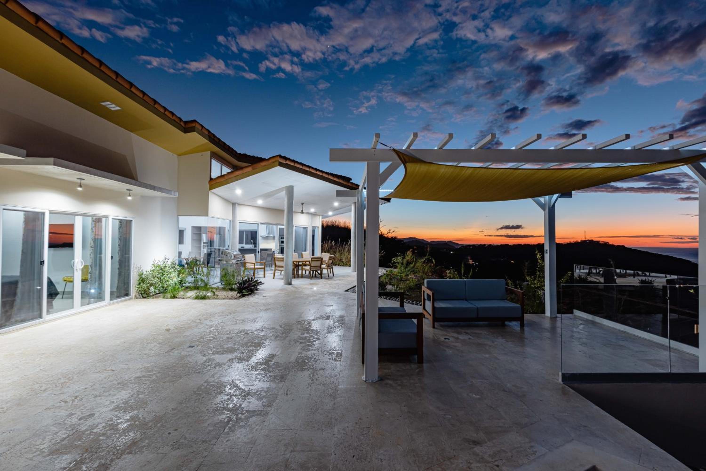 Casa Mulira Modern 4BR Ocean View Villa