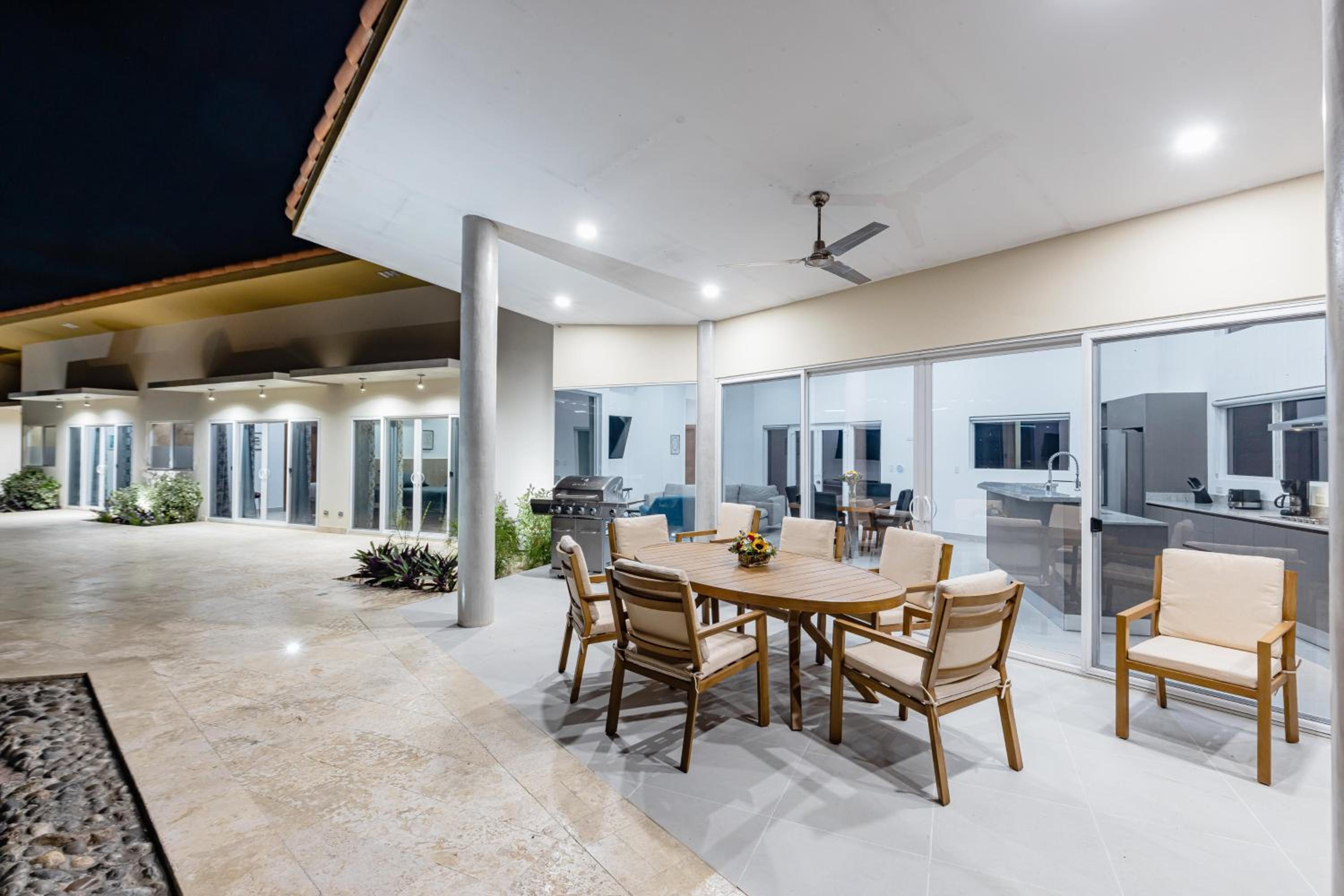 Casa Mulira Modern 4BR Ocean View Villa