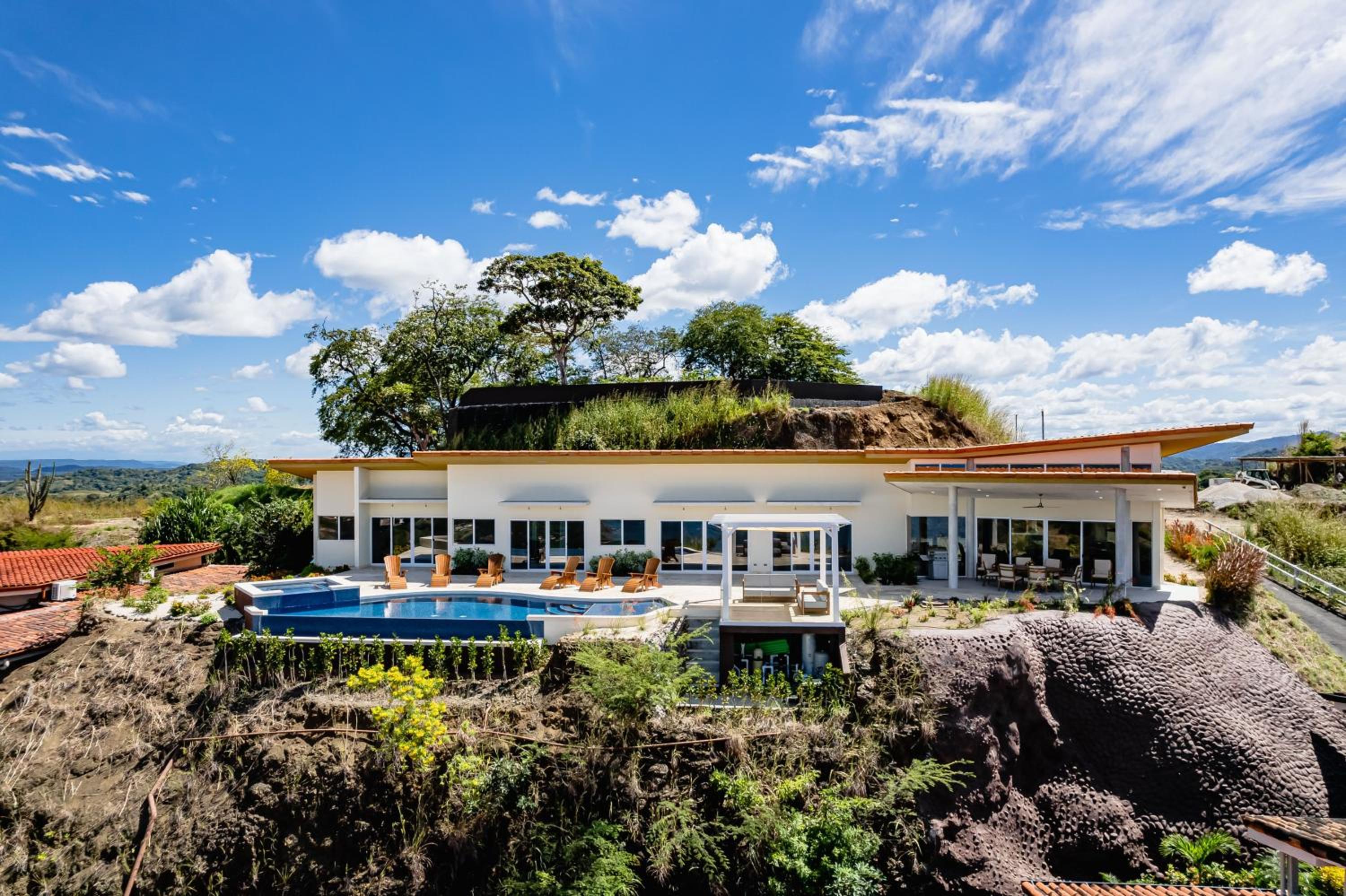 Casa Mulira Modern 4BR Ocean View Villa