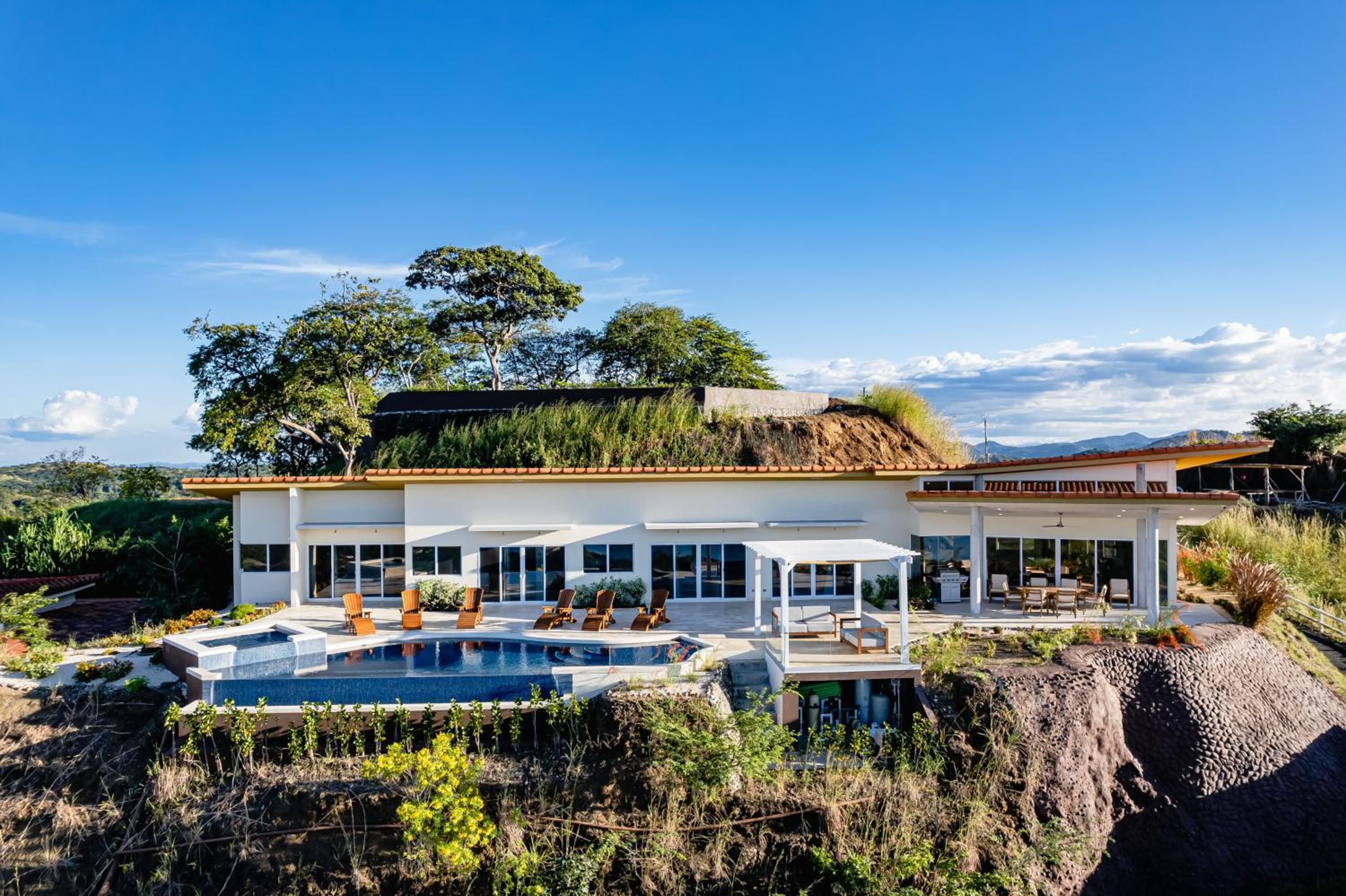 Casa Mulira Modern 4BR Ocean View Villa