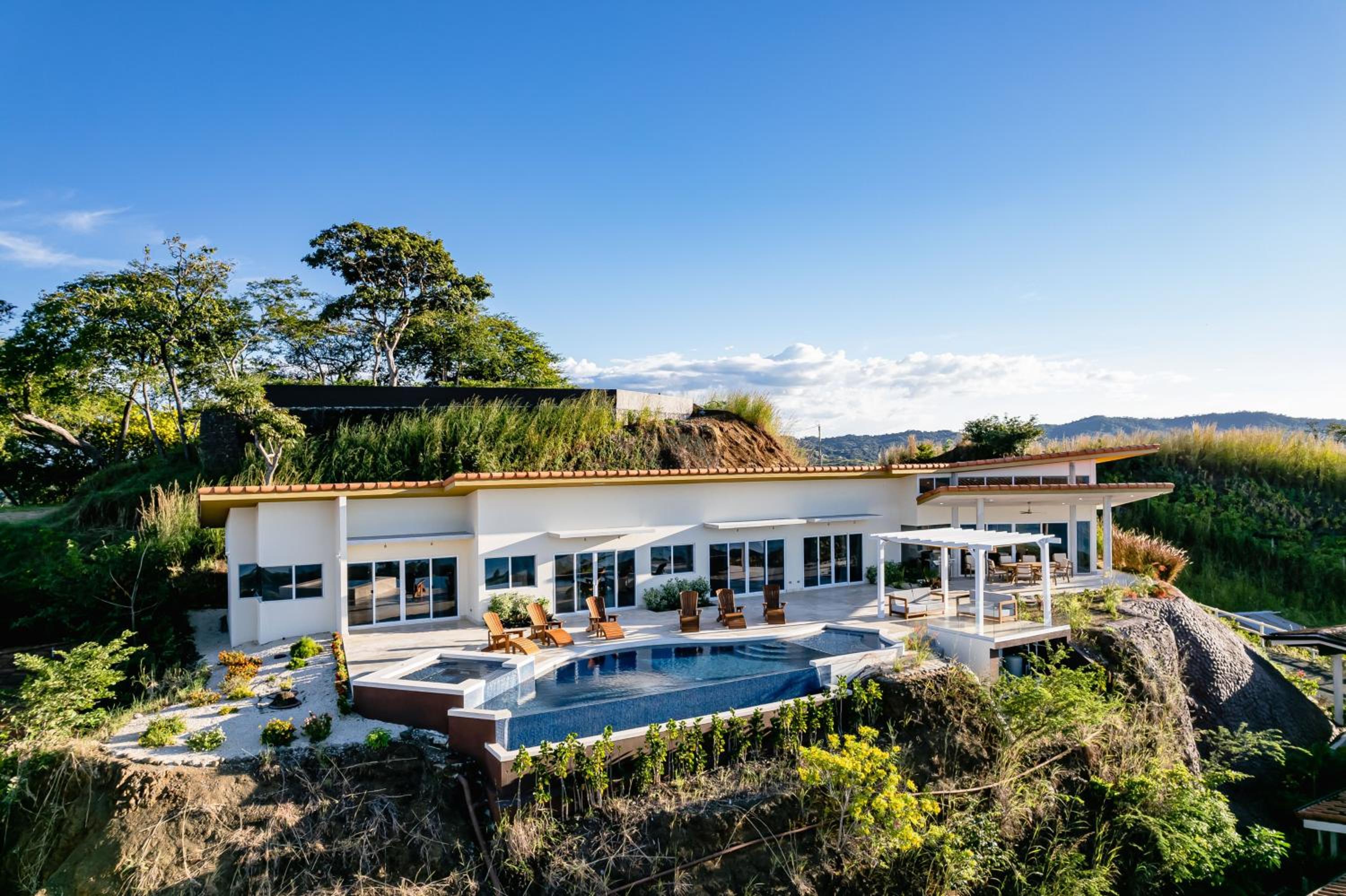 Casa Mulira Modern 4BR Ocean View Villa