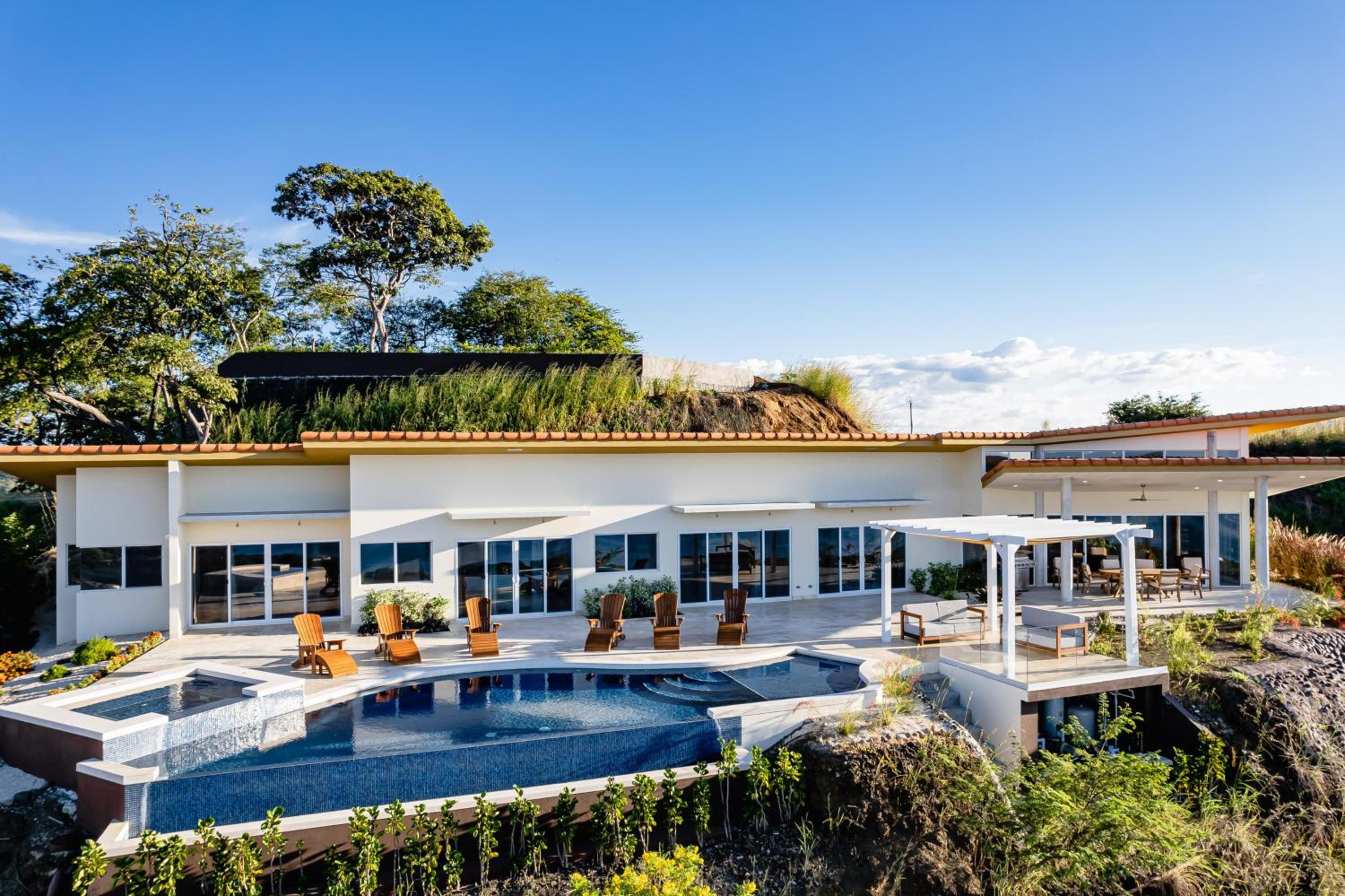 Casa Mulira Modern 4BR Ocean View Villa