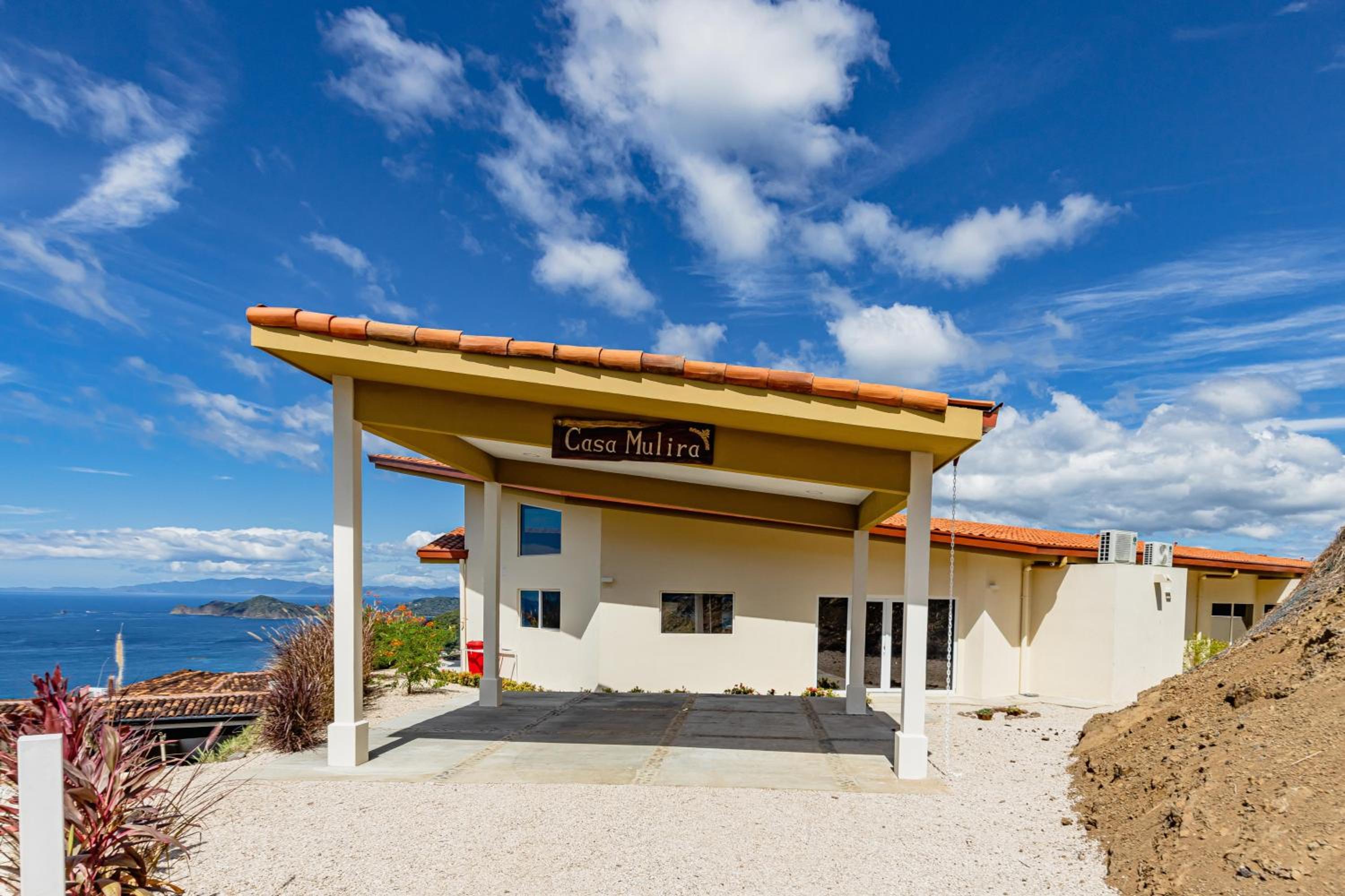 Casa Mulira Modern 4BR Ocean View Villa
