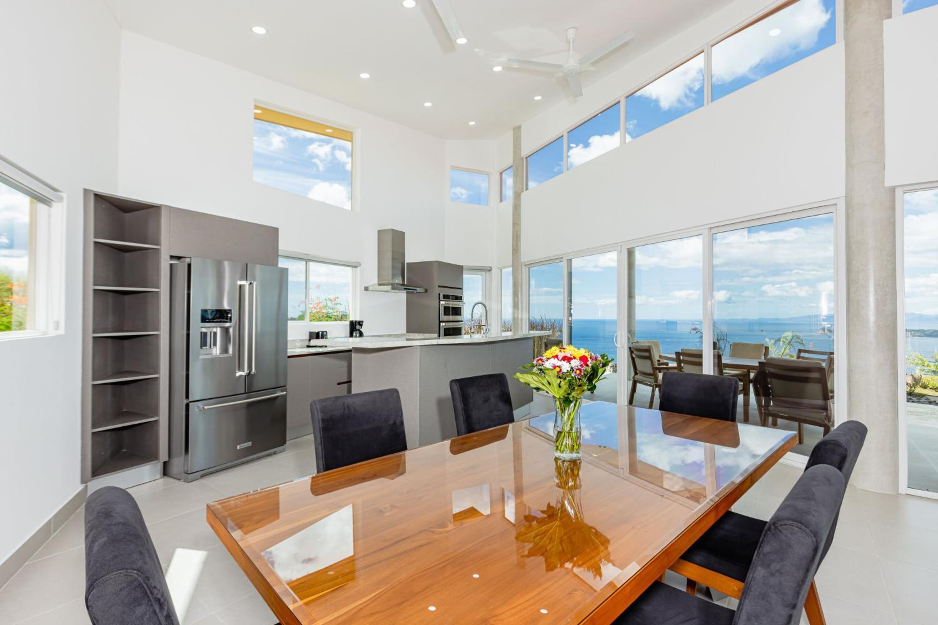 Casa Mulira Modern 4BR Ocean View Villa