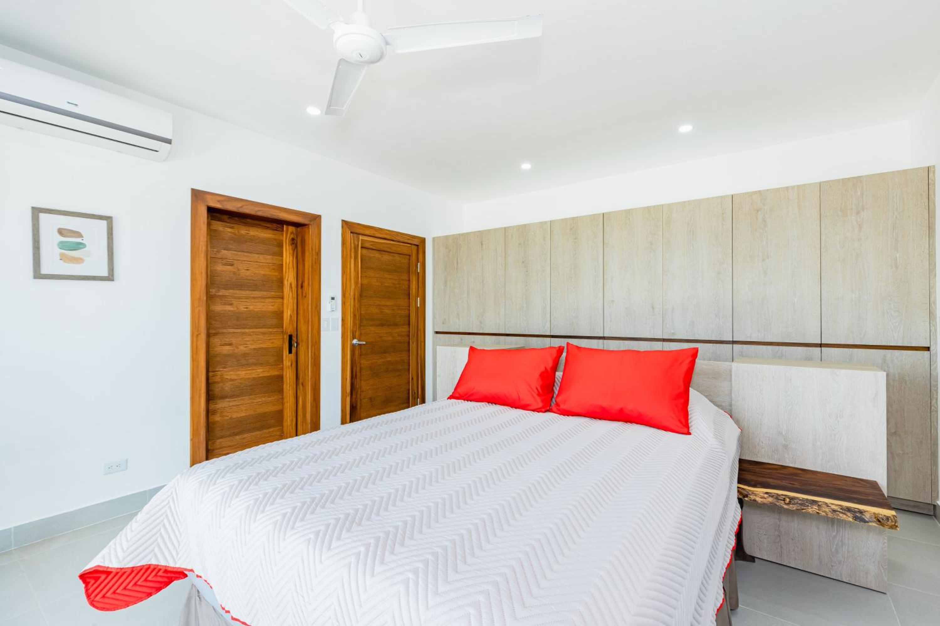 Casa Mulira Modern 4BR Ocean View Villa