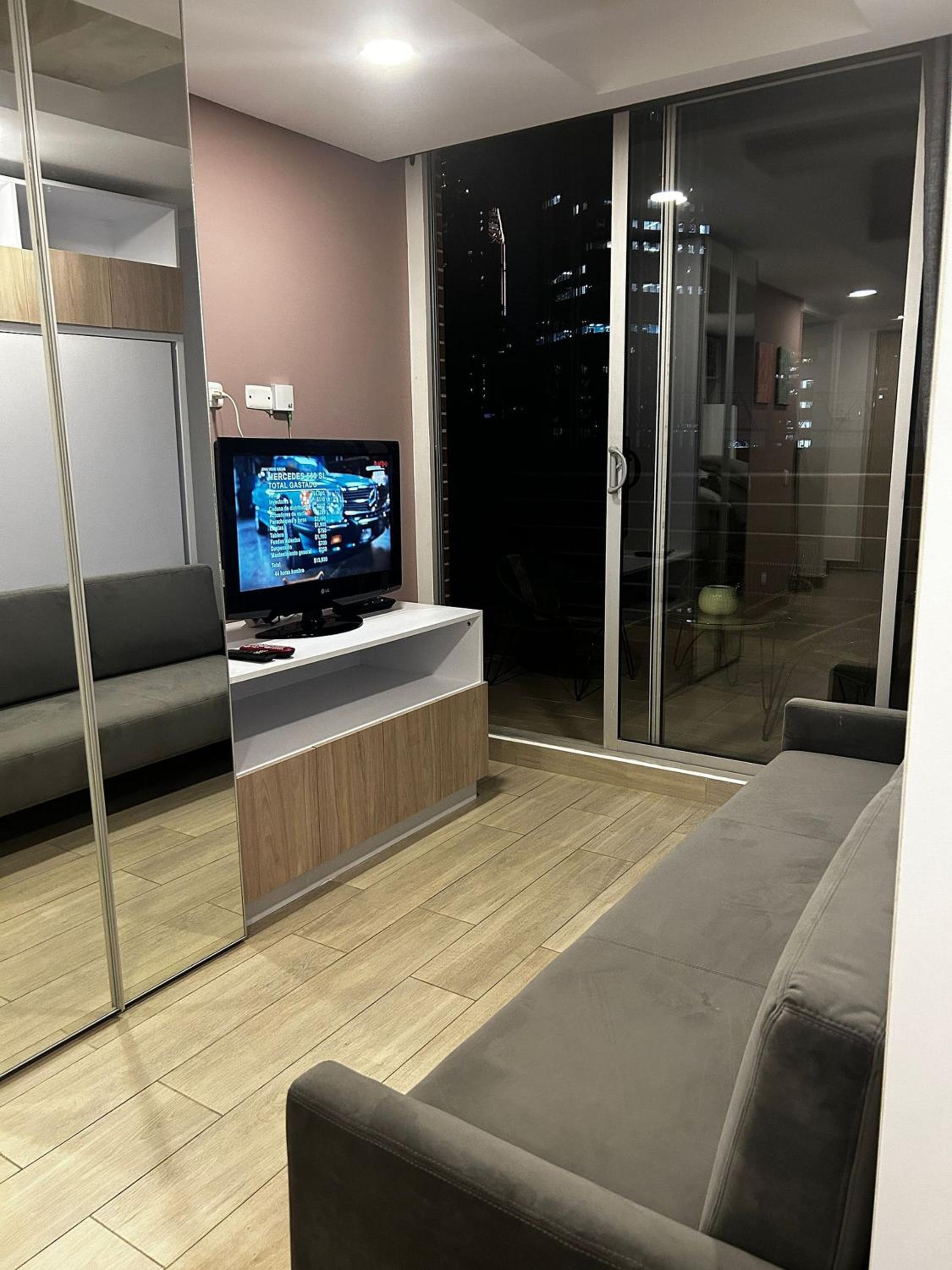 Loft Centro Internacional Bogotano con terraza-211