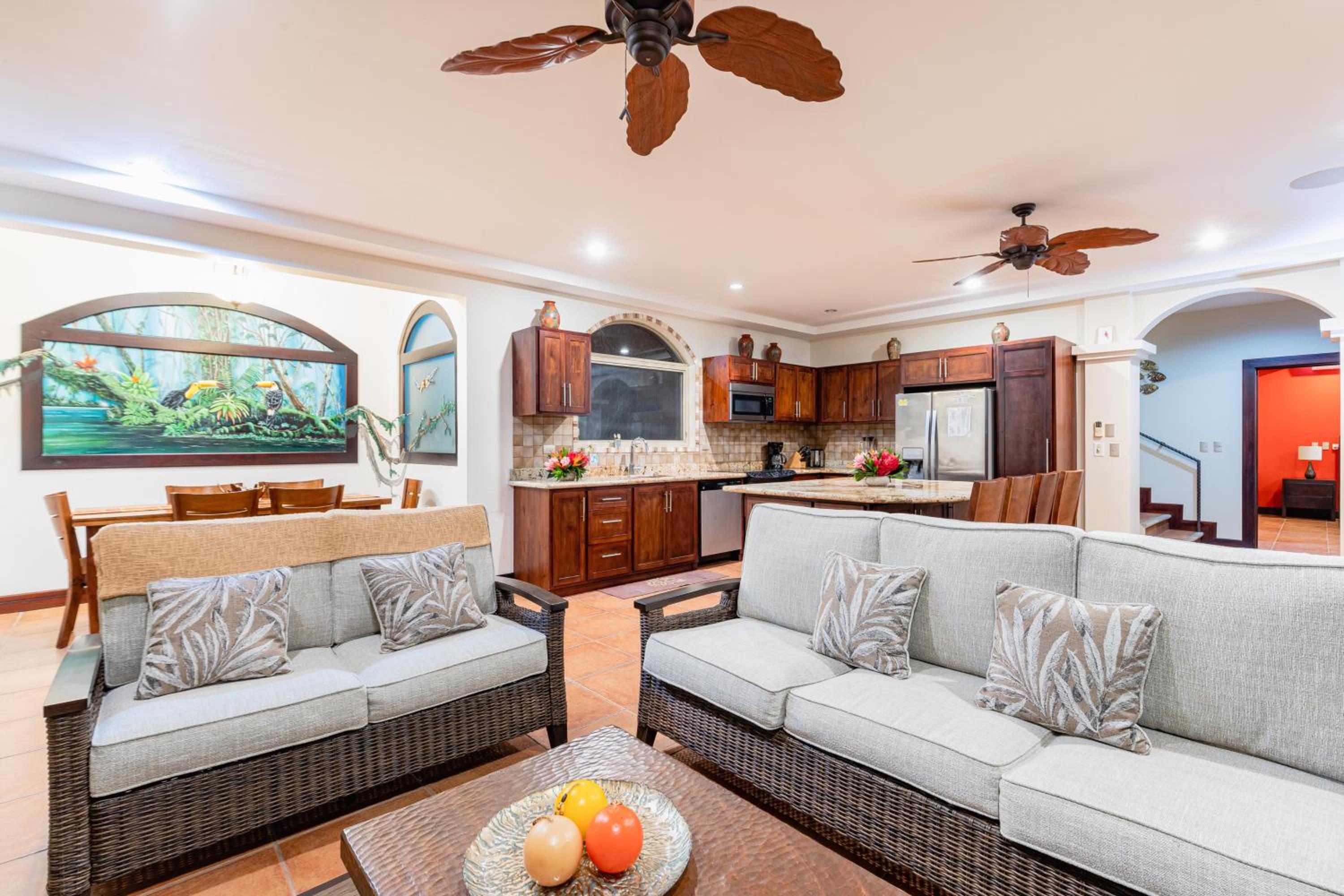Casa Ilan Ilan Luxe 5br Villa Bay View
