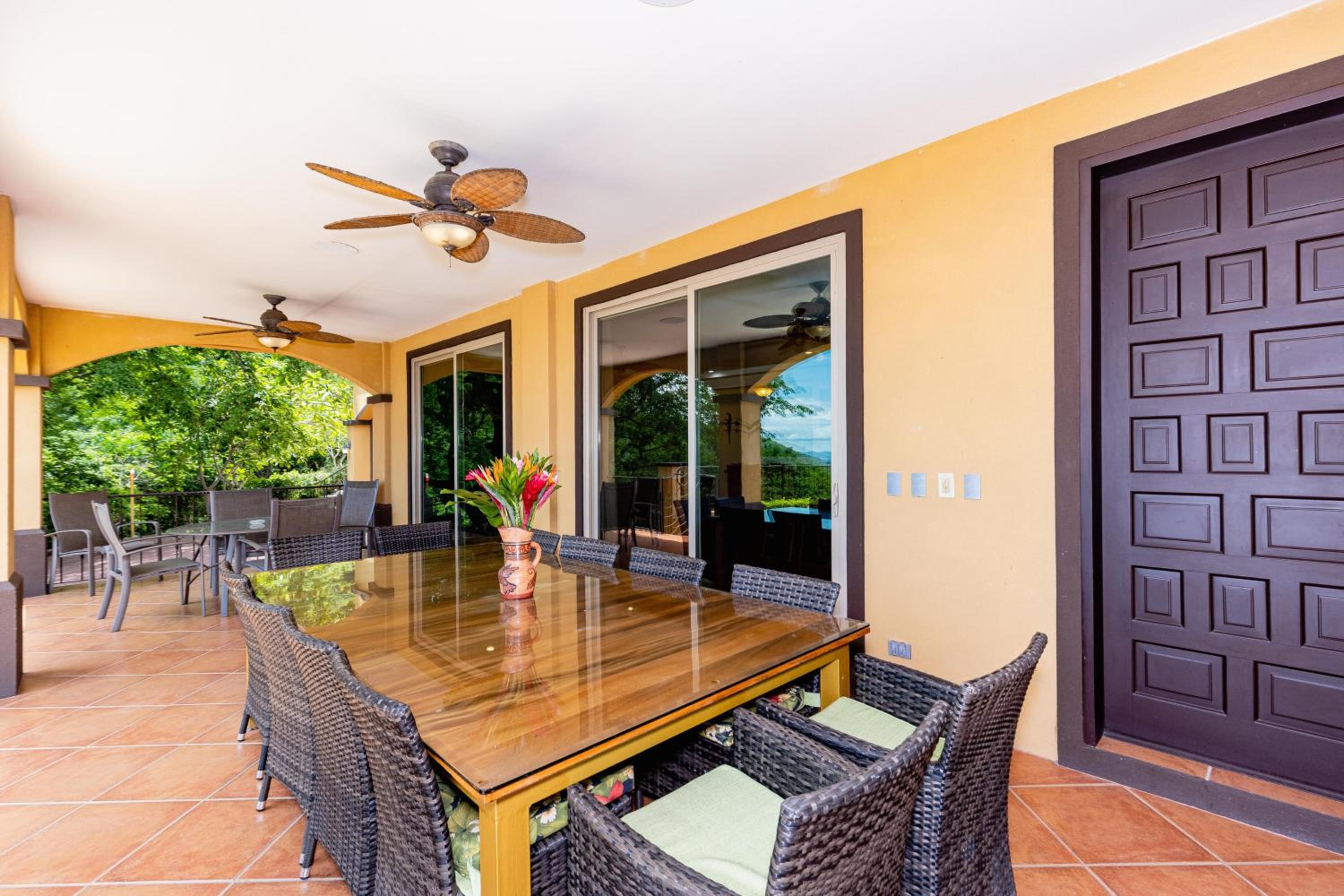 Casa Ilan Ilan Luxe 5br Villa Bay View