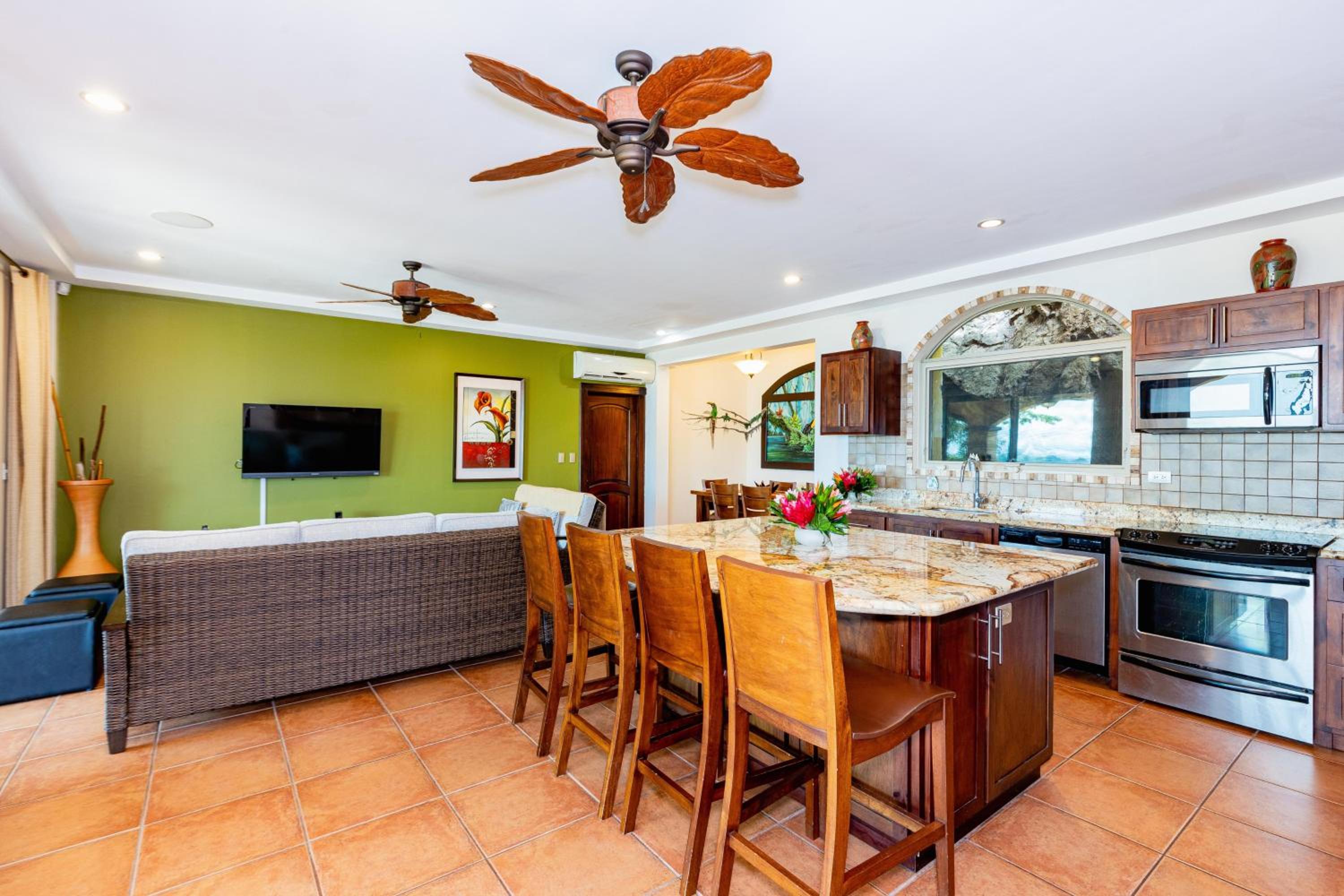 Casa Ilan Ilan Luxe 5br Villa Bay View