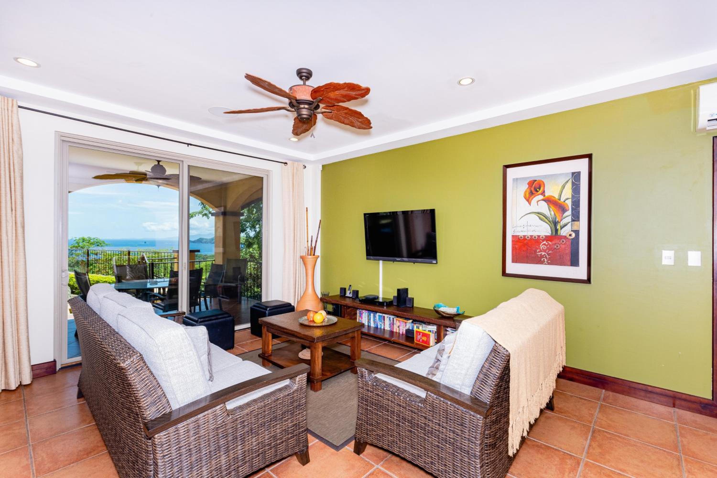 Casa Ilan Ilan Luxe 5br Villa Bay View