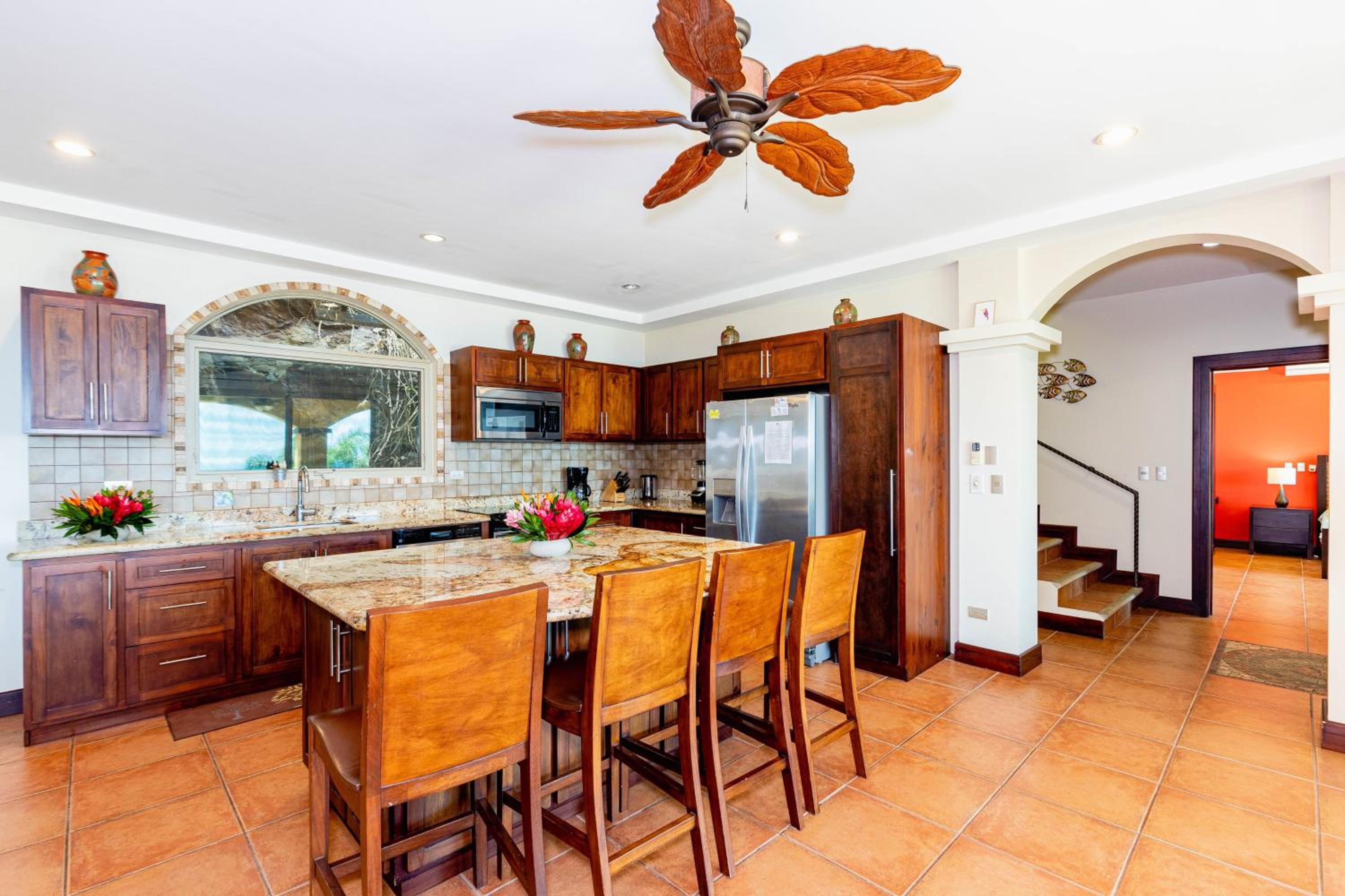 Casa Ilan Ilan Luxe 5br Villa Bay View