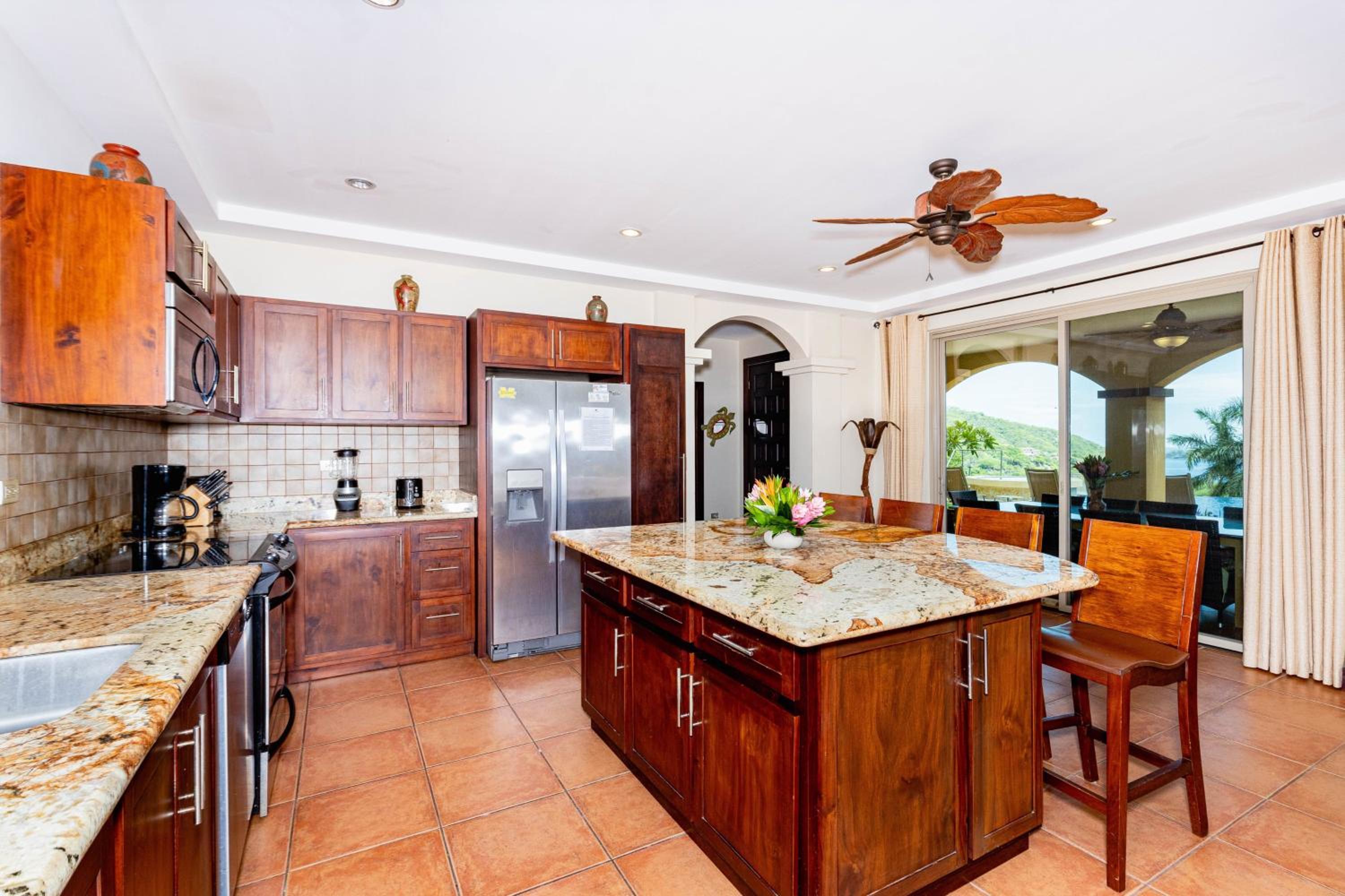 Casa Ilan Ilan Luxe 5br Villa Bay View