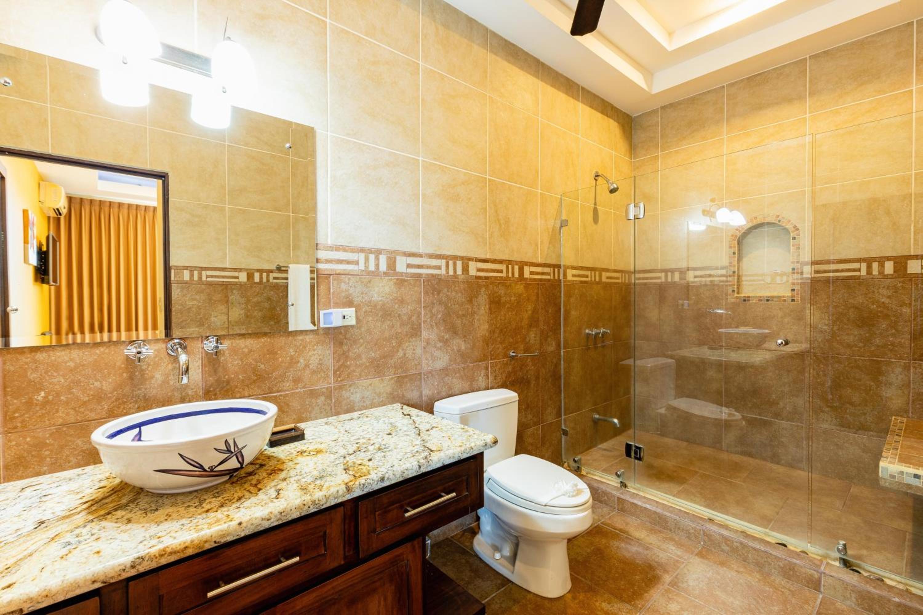 Casa Ilan Ilan Luxe 5br Villa Bay View