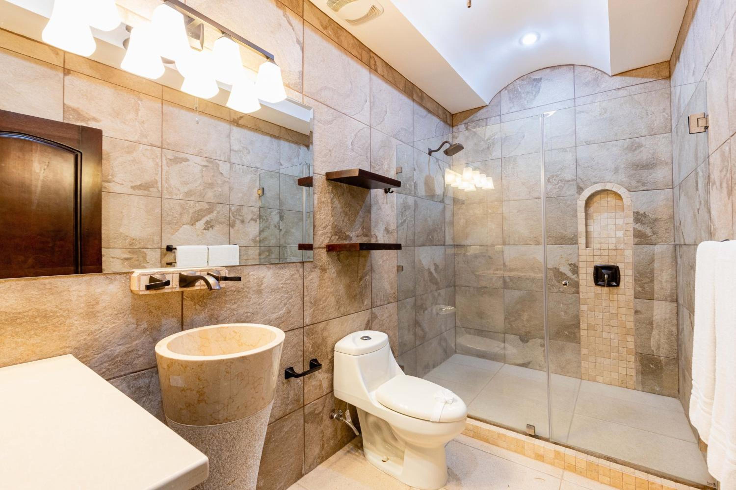 Casa Ilan Ilan Luxe 5br Villa Bay View