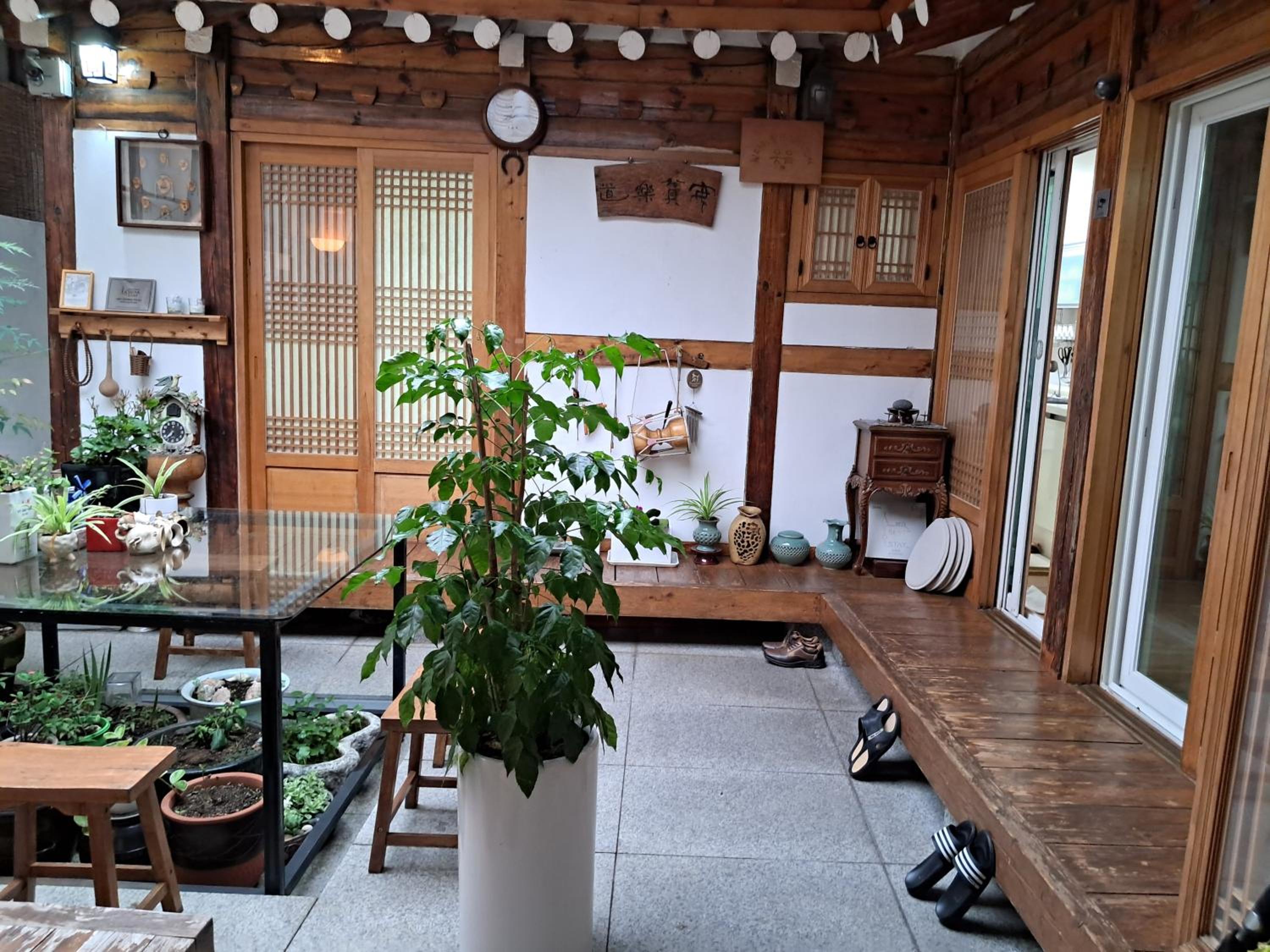 Hanok Guesthouse Nuha