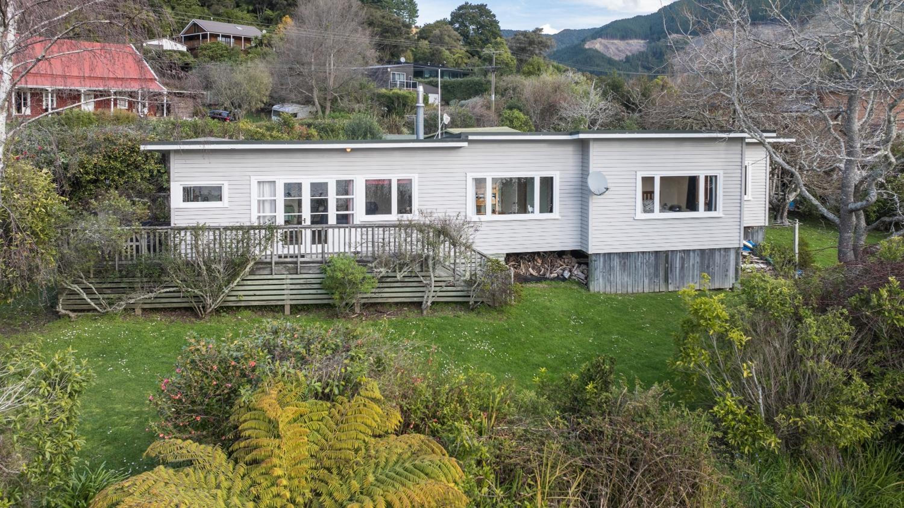 Pukeko Cottage - Marlborough Sounds Retreat