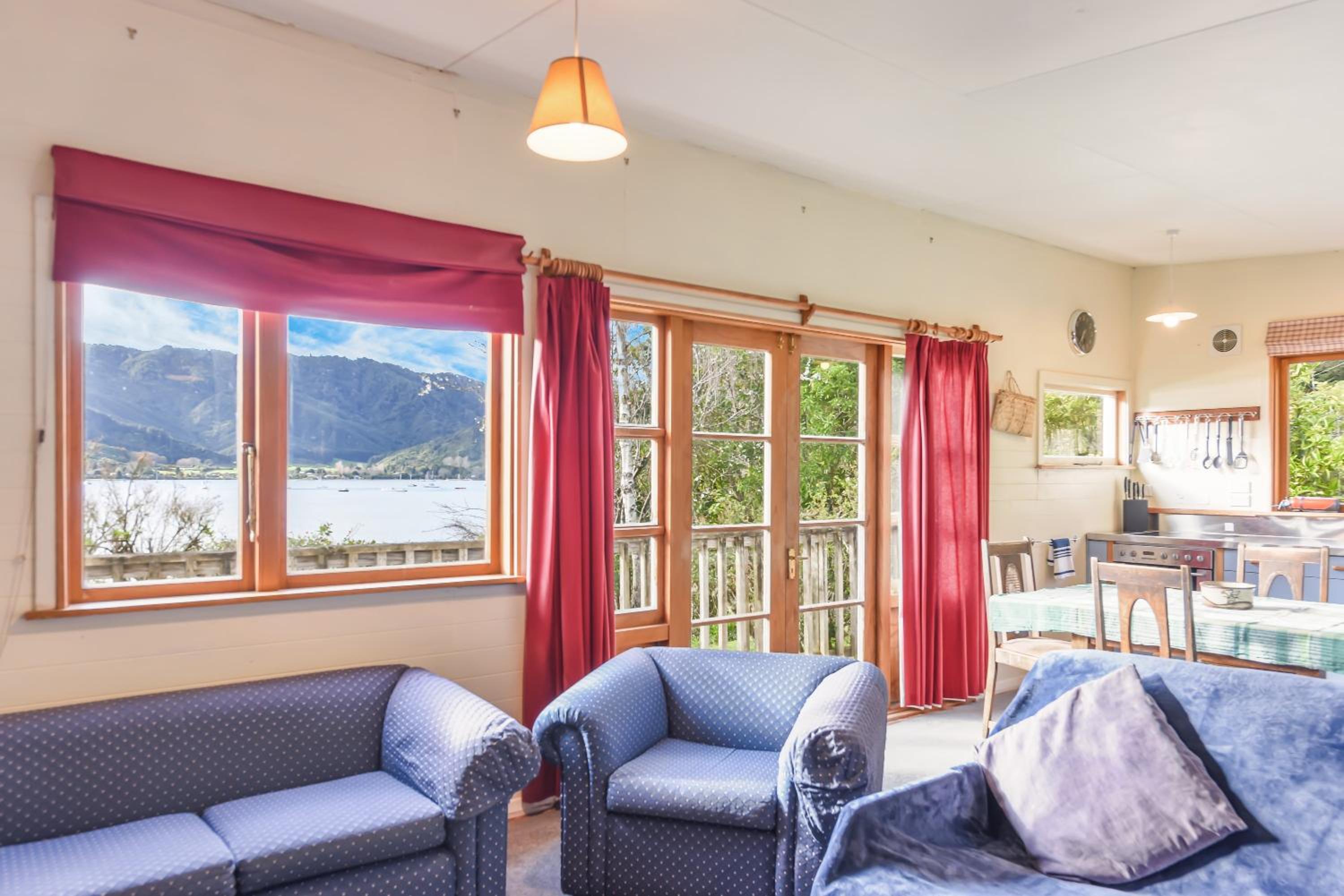 Pukeko Cottage - Marlborough Sounds Retreat