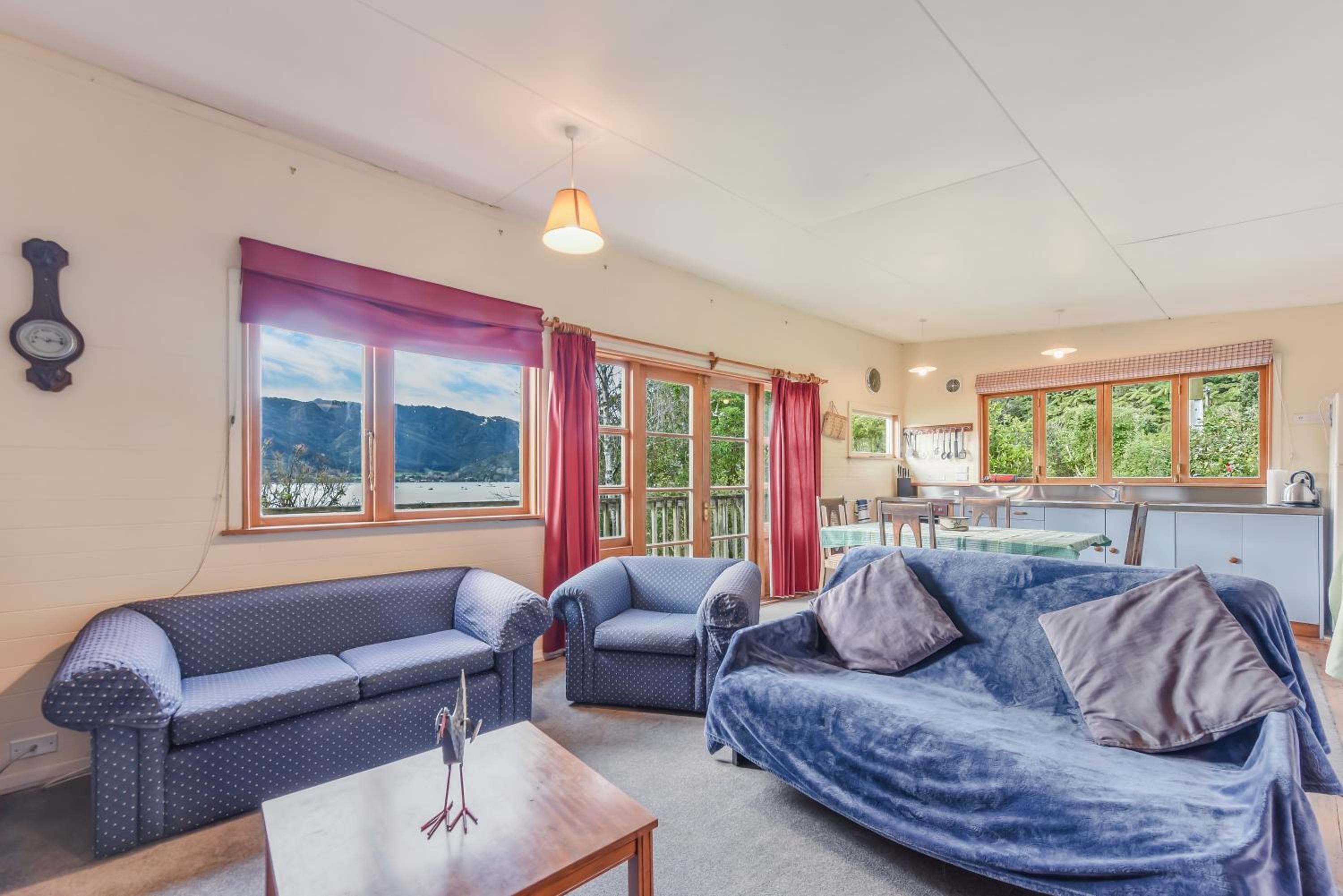 Pukeko Cottage - Marlborough Sounds Retreat
