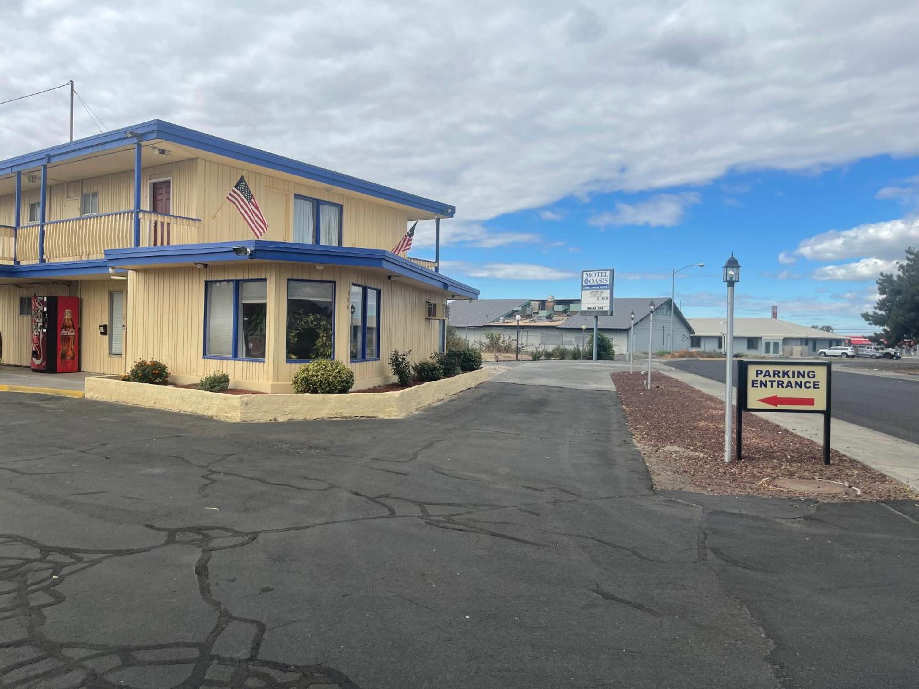Motel Oasis
