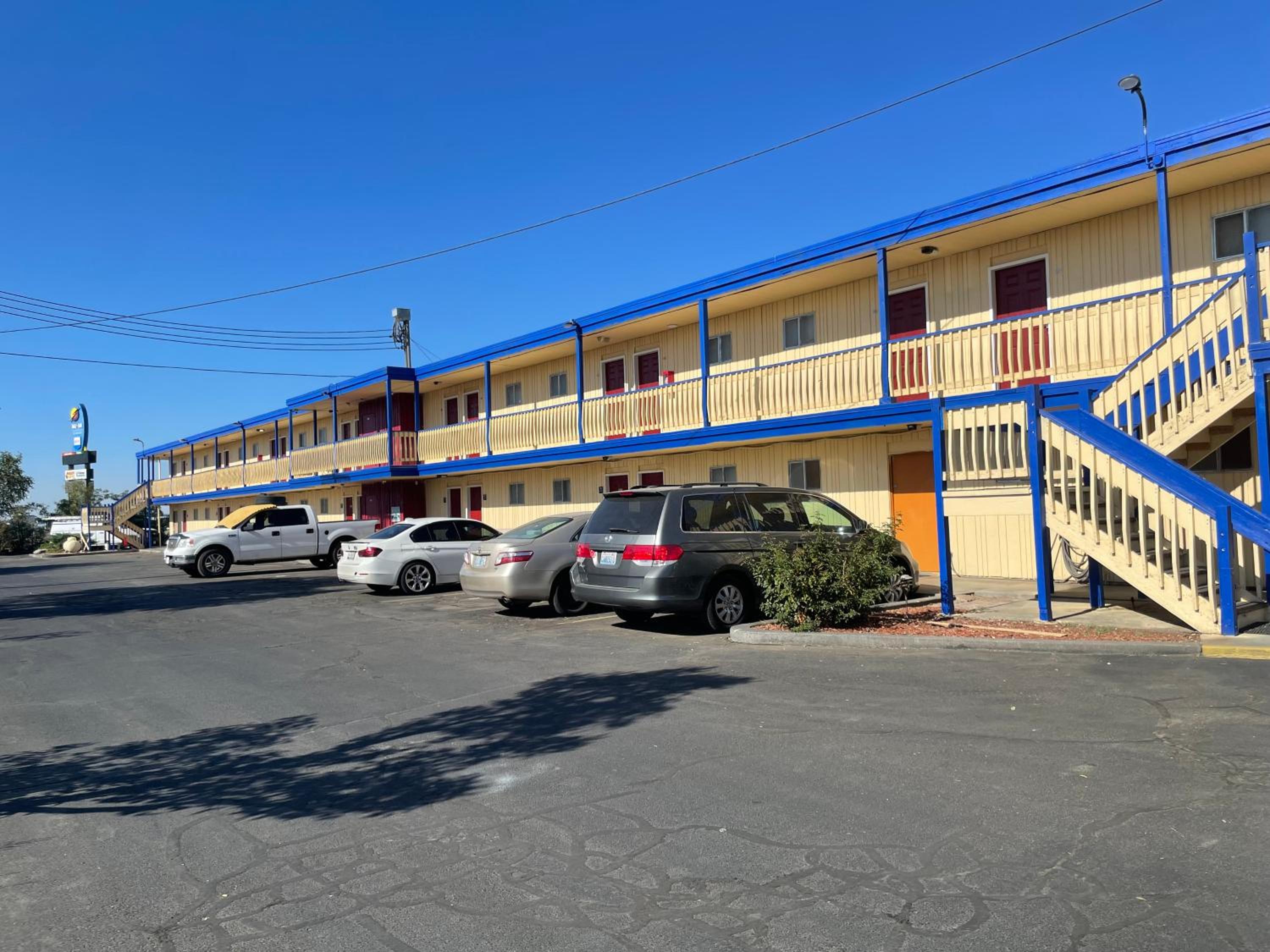 Motel Oasis
