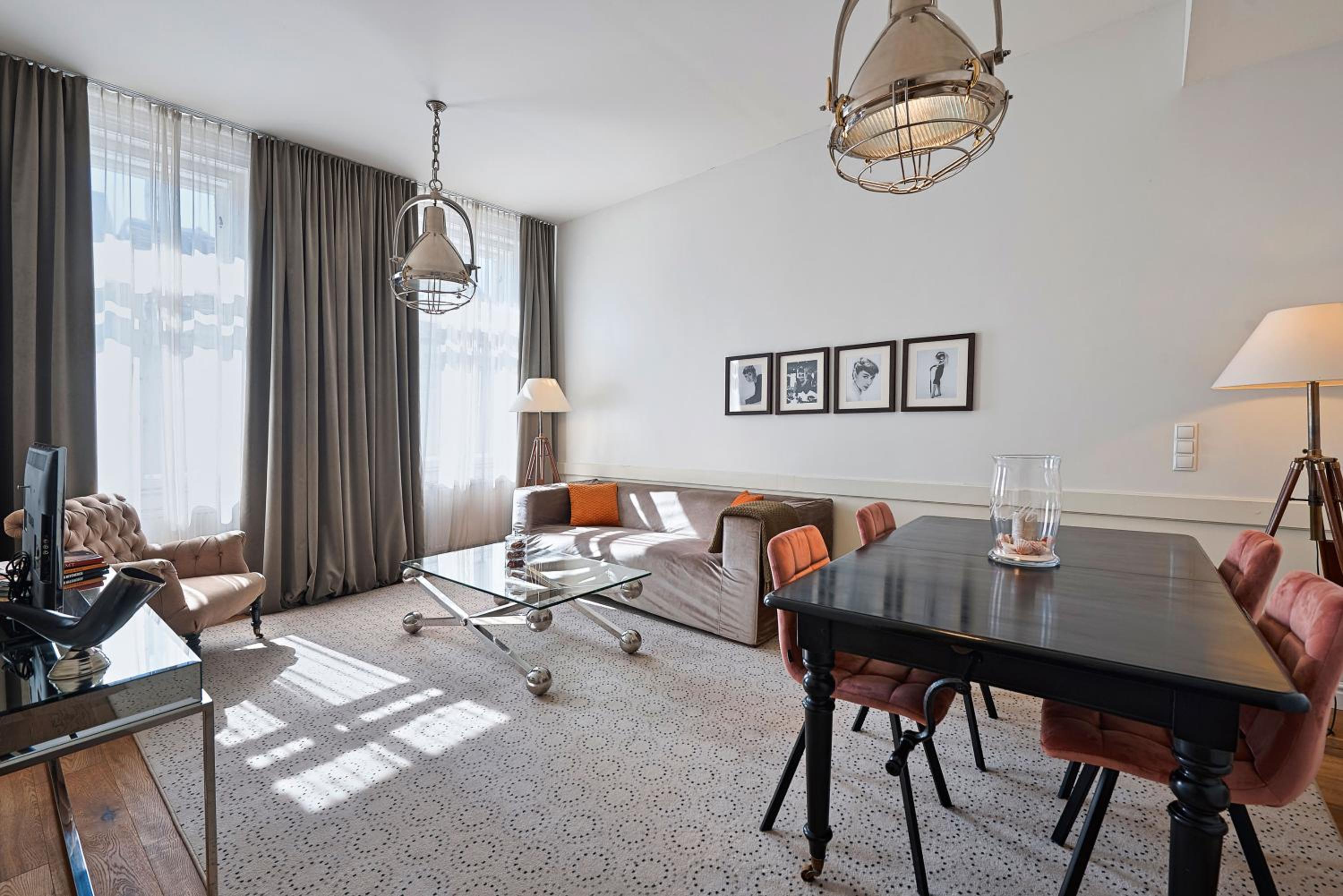 6 rooms Naschmarkt