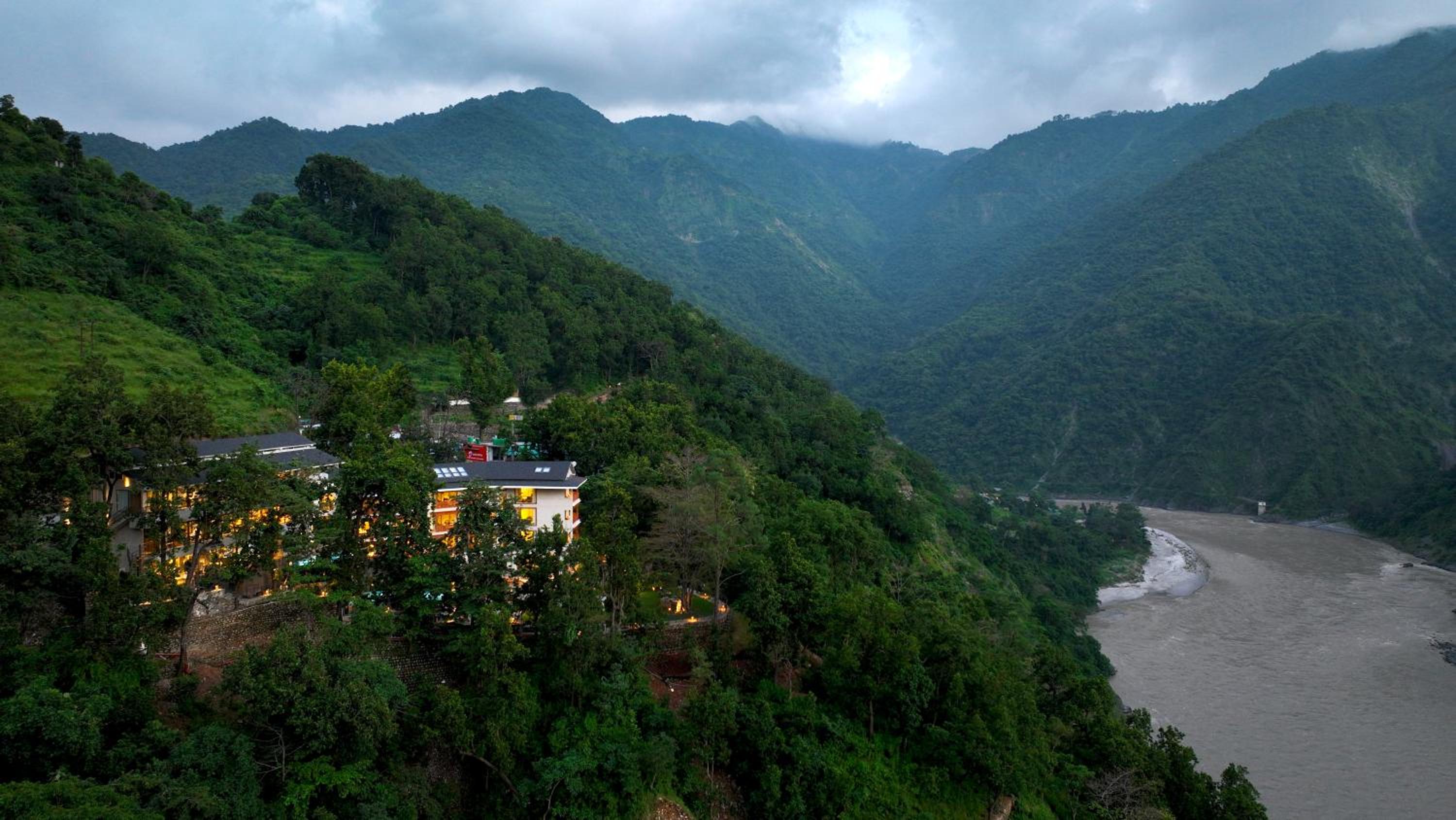 VILEEN Rishikesh - A Wellness Resort by Ganga Kinare view 3