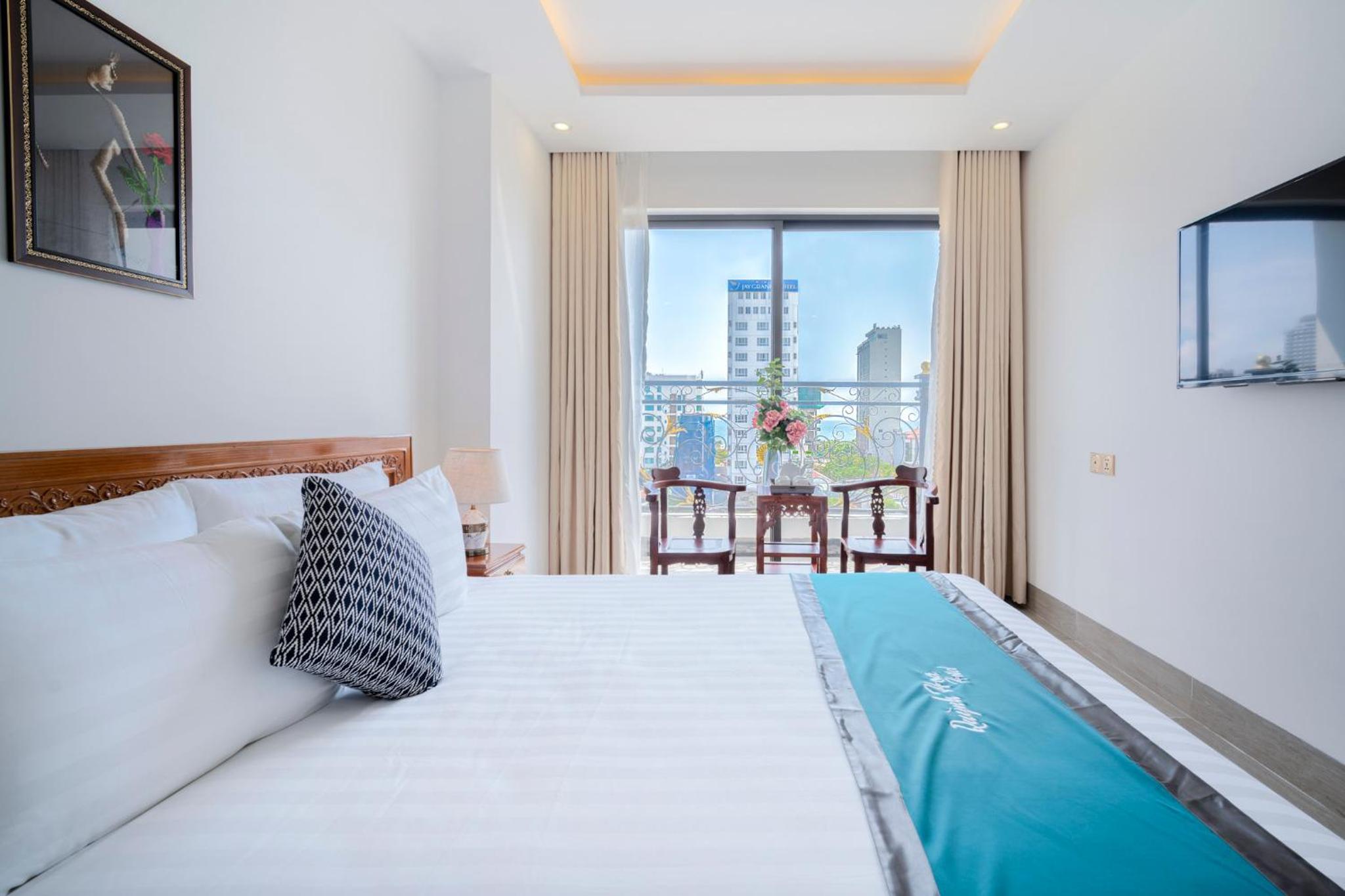 Quynh Hoa Hotel & Apartment Center City view 3