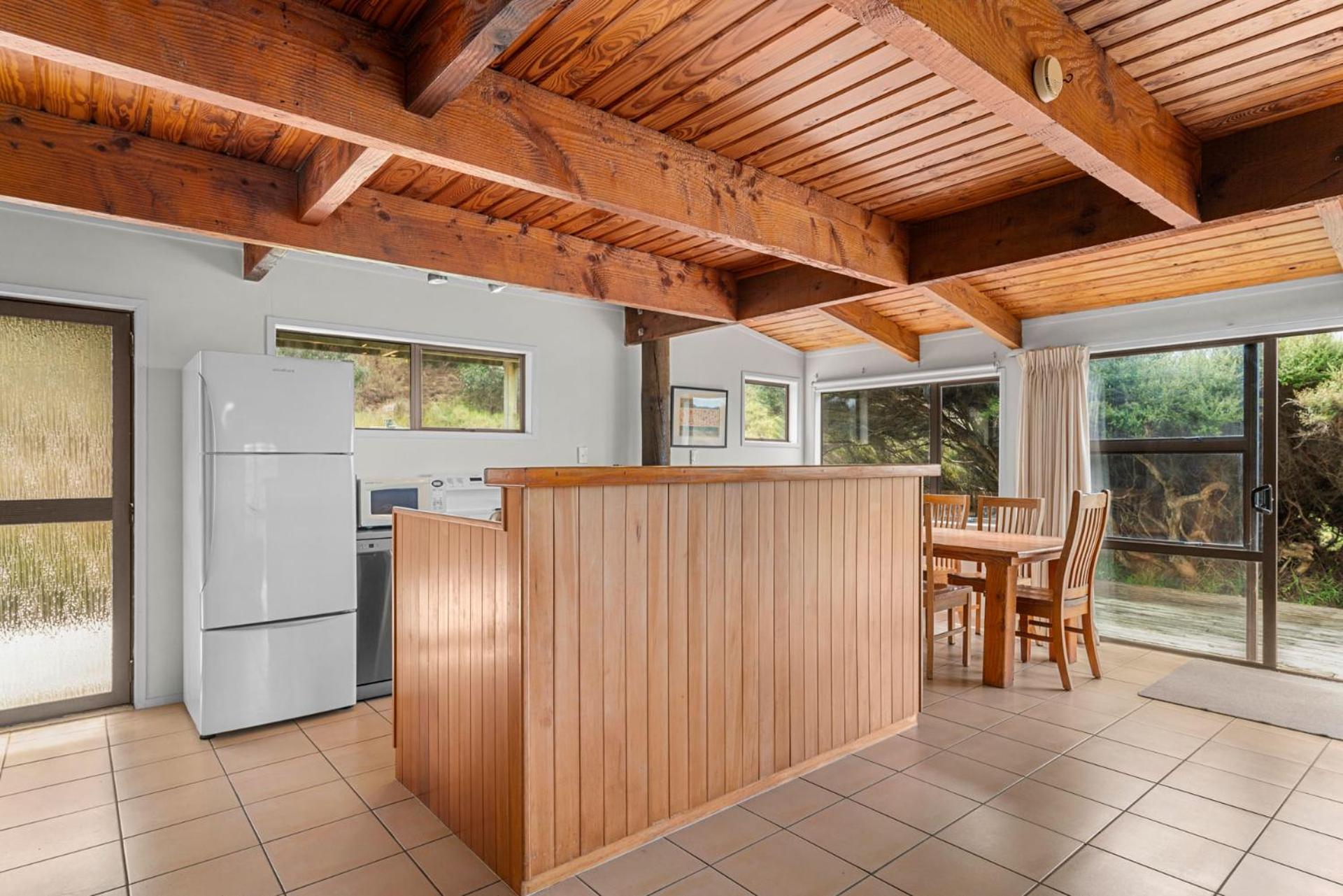 Ngapeka - Pakiri Beach House Retreat view 2