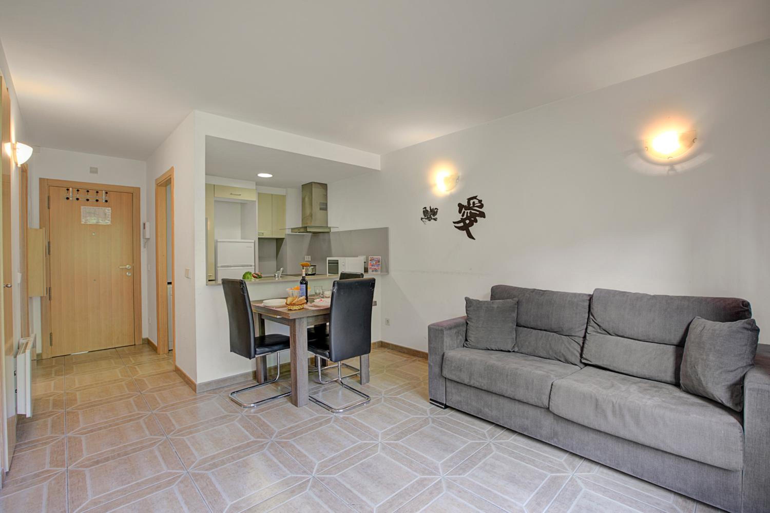El Tarter Mountain Ski Vacation Rental - Happy Rentals