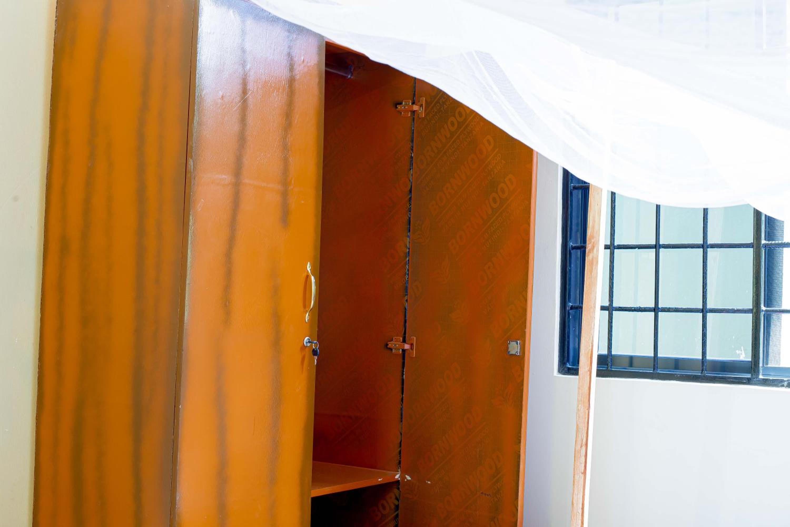 L&j modern backpackers BnB