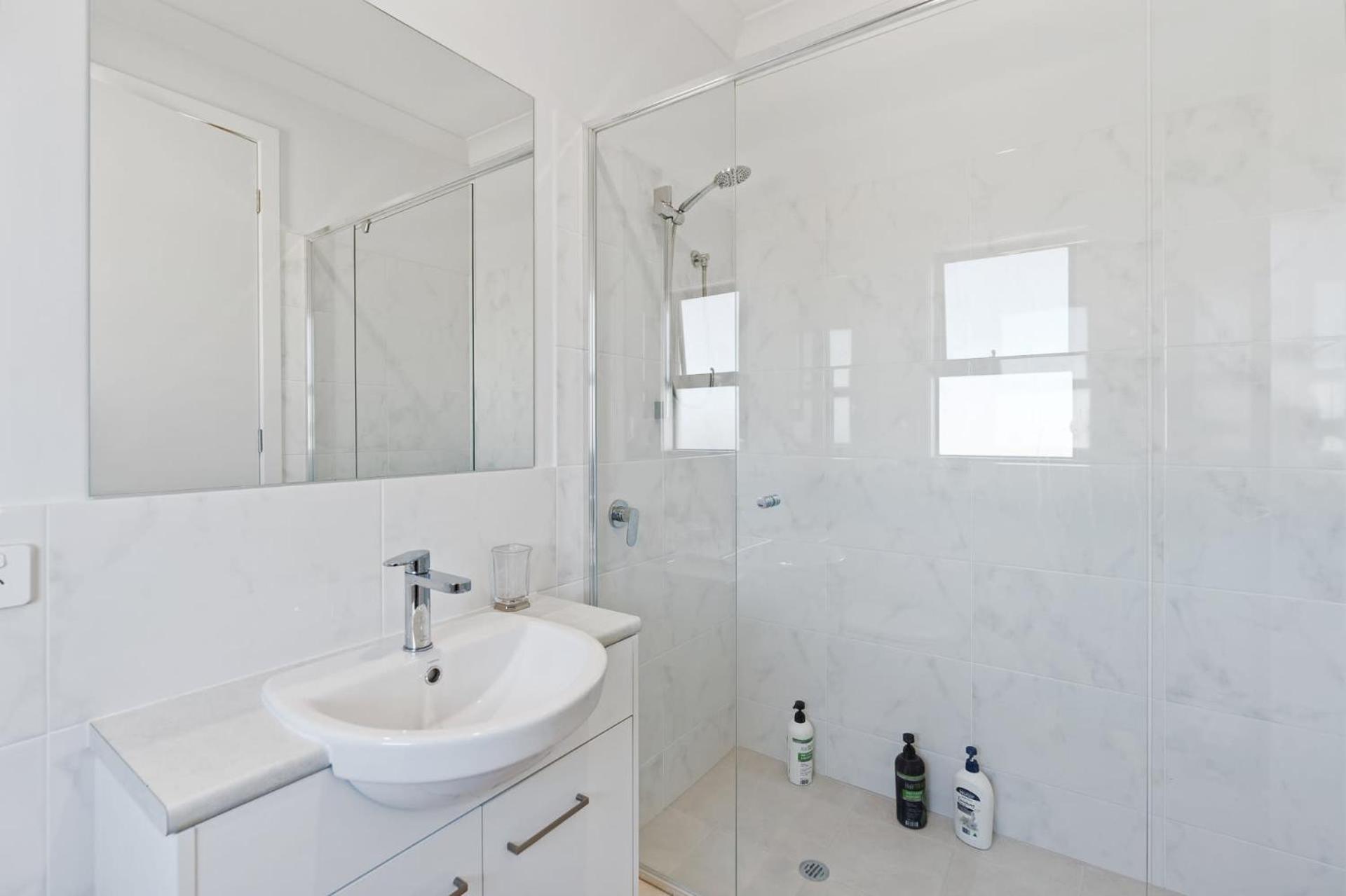 4-13 Central Dr Victor Harbor-No Linen Included
